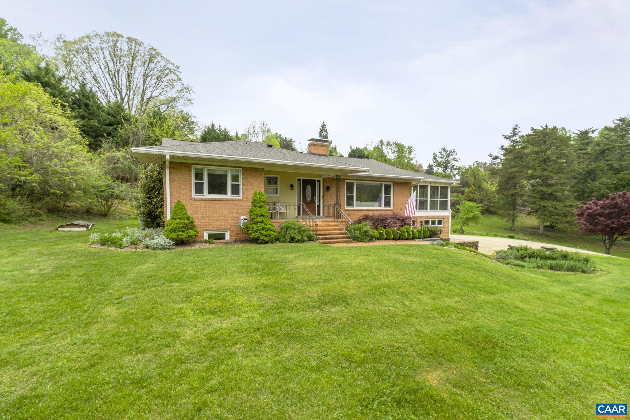 500 DEBENHAM CT