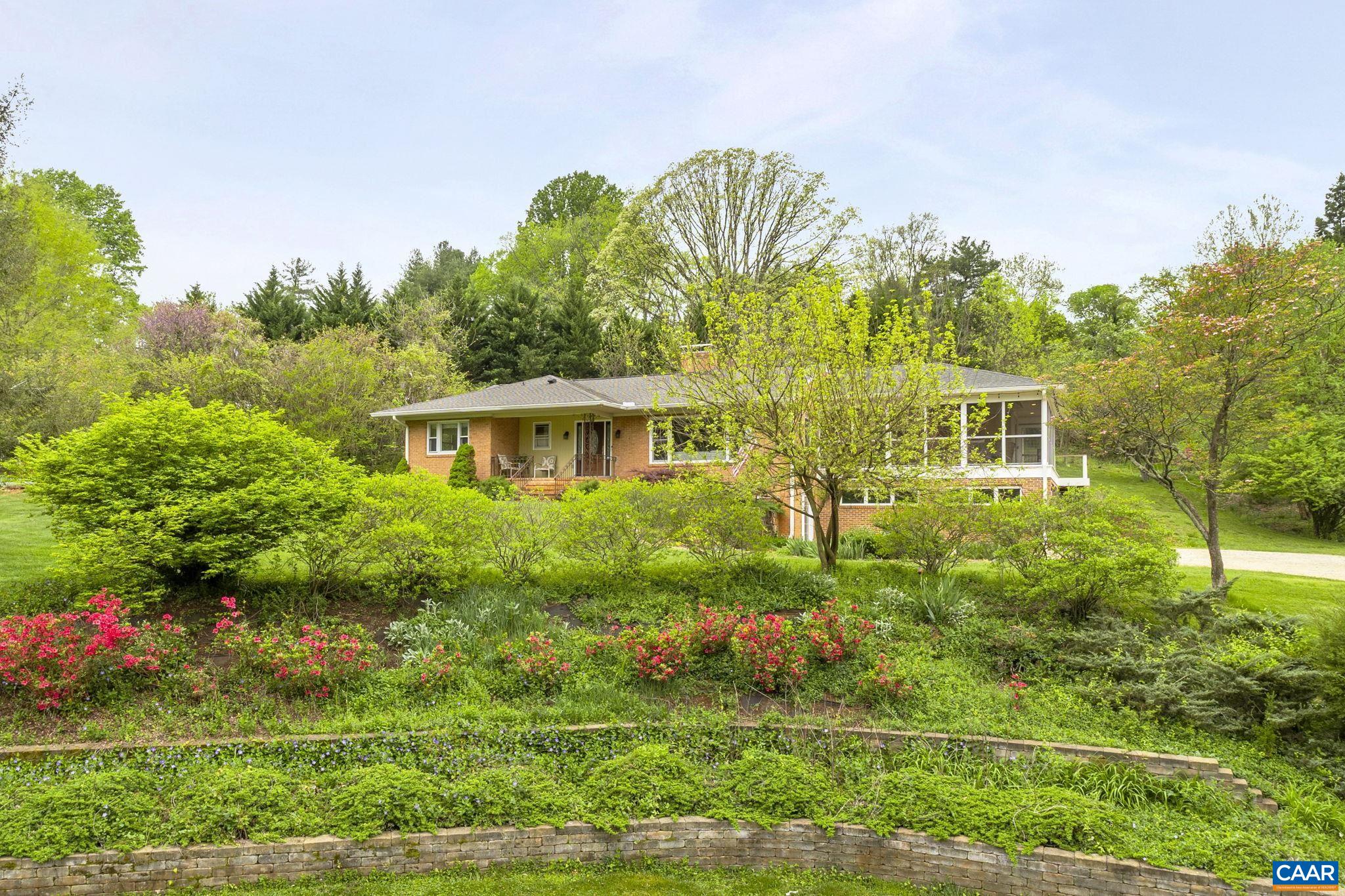 500 DEBENHAM CT