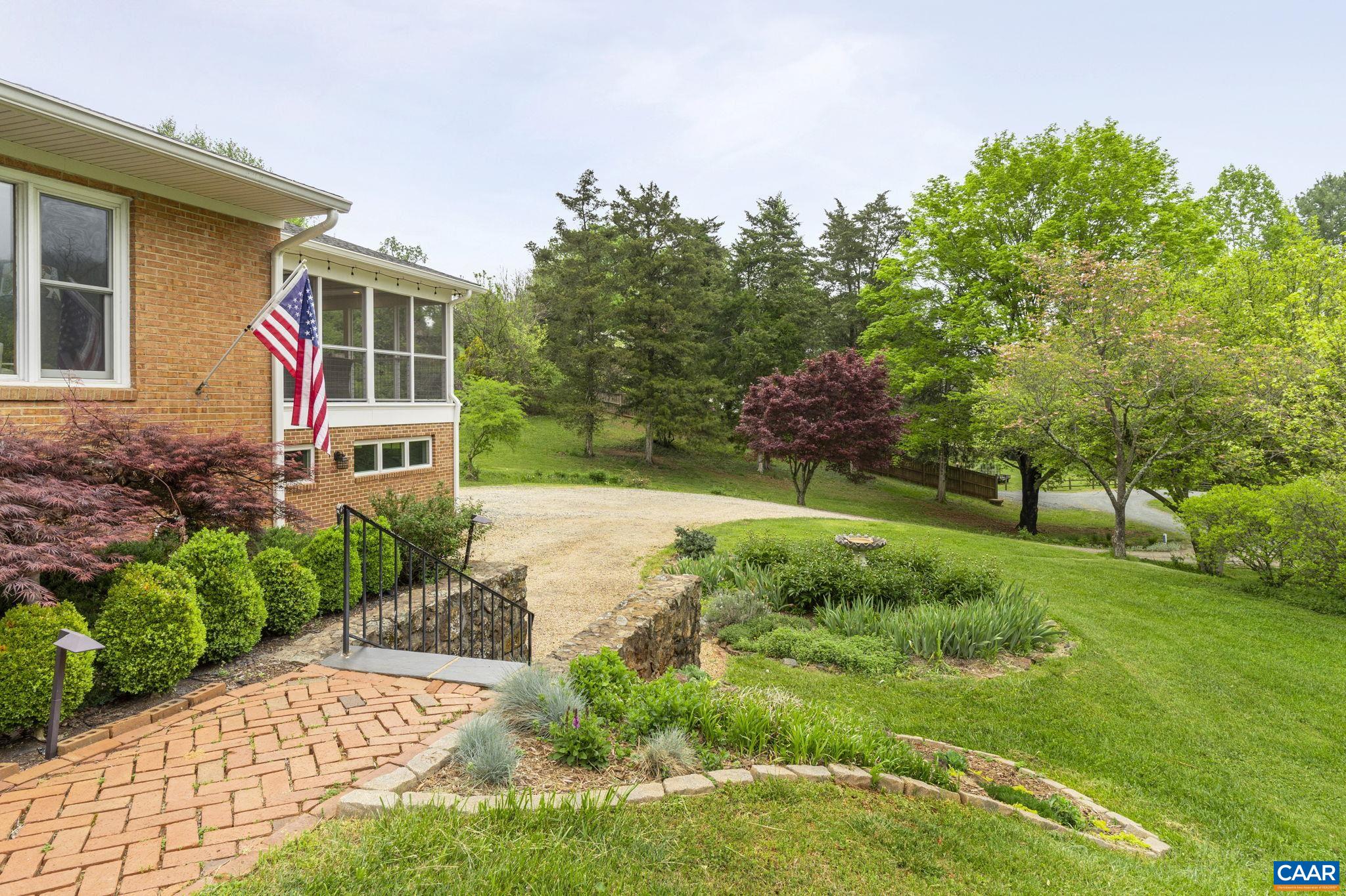 500 DEBENHAM CT