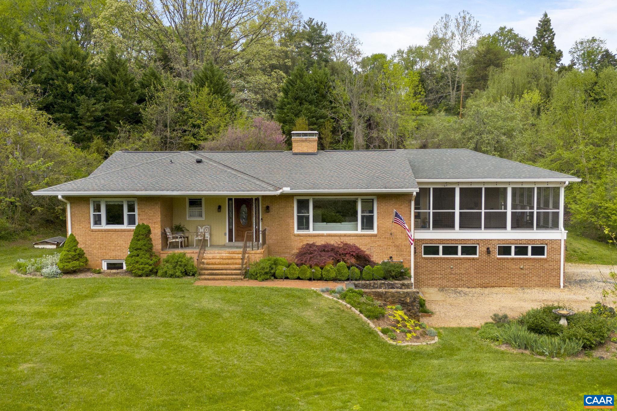 500 DEBENHAM CT