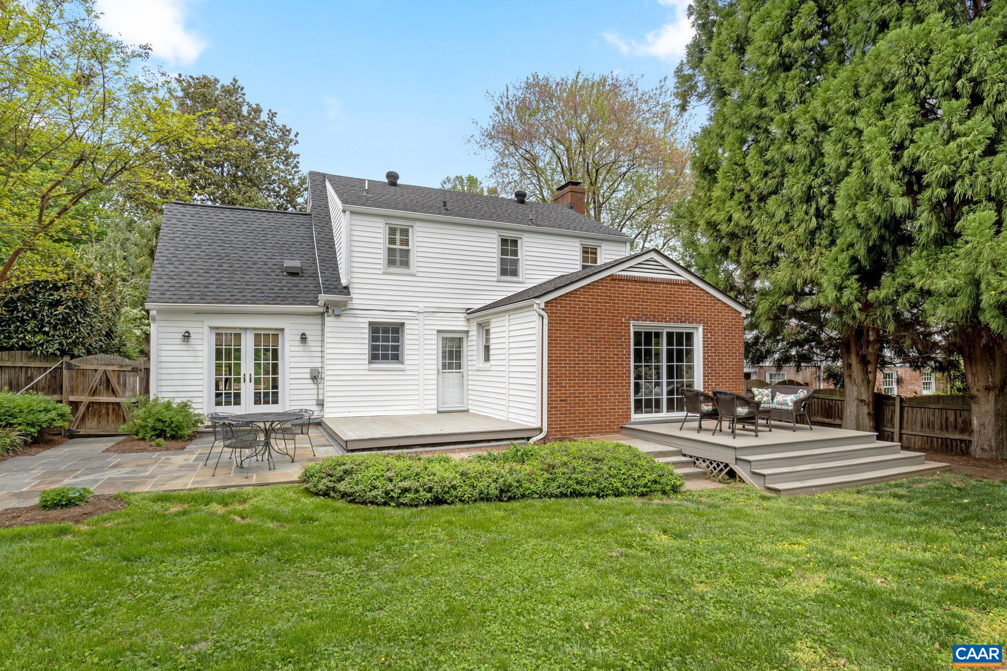 702 EVERGREEN AVE