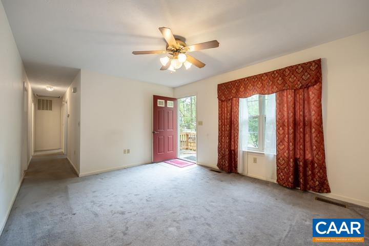 506 WOOD DR