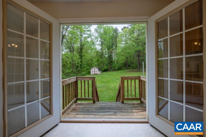 506 WOOD DR