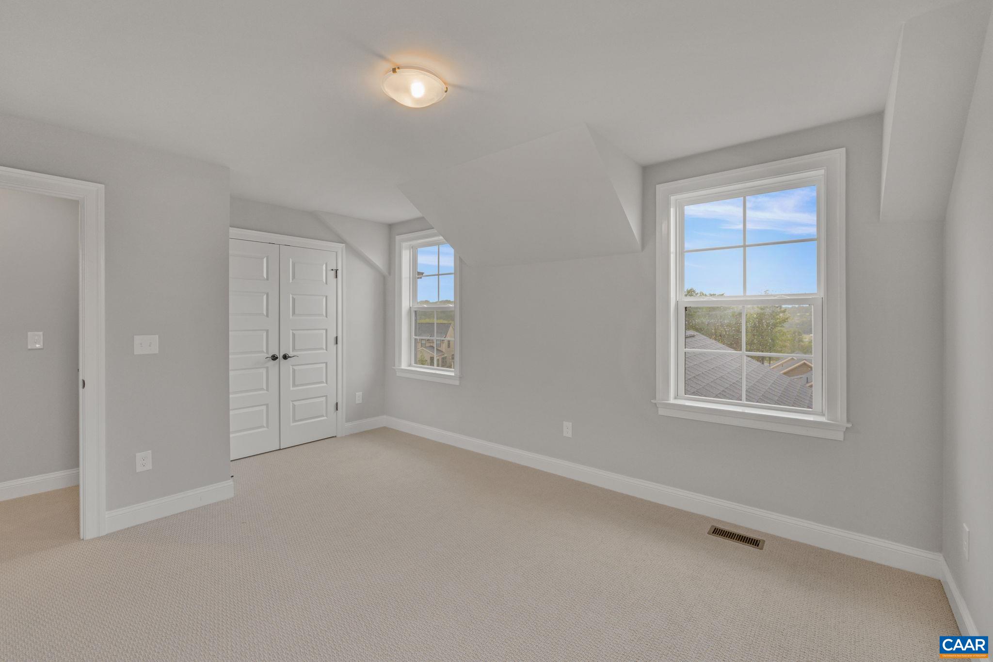 97 THICKET RUN PL