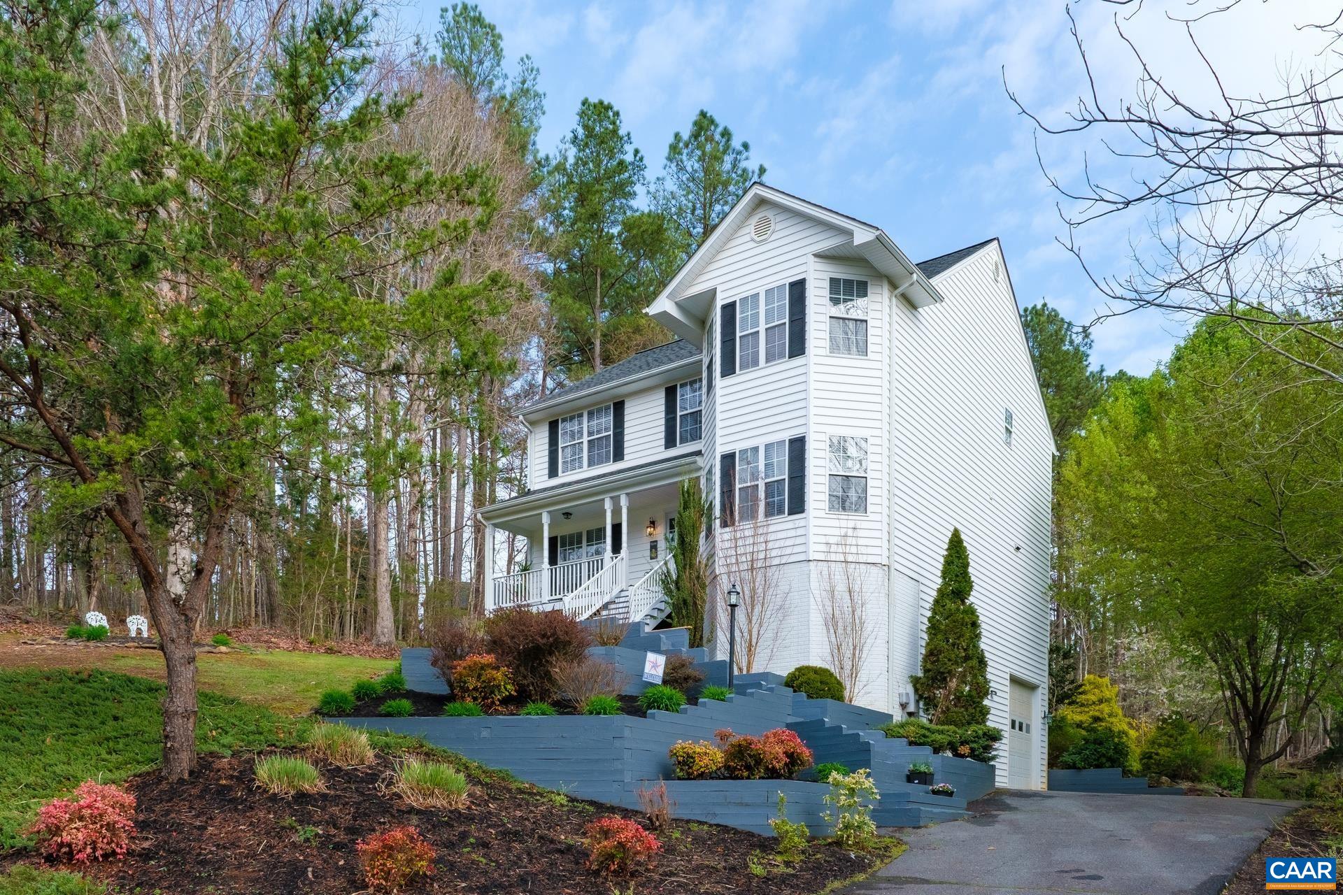 253 COTTONWOOD DR