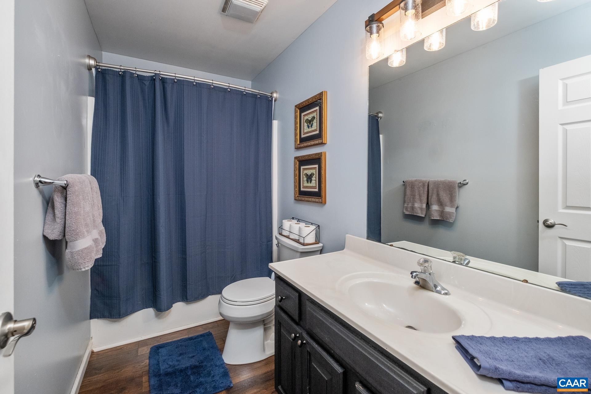 253 COTTONWOOD DR