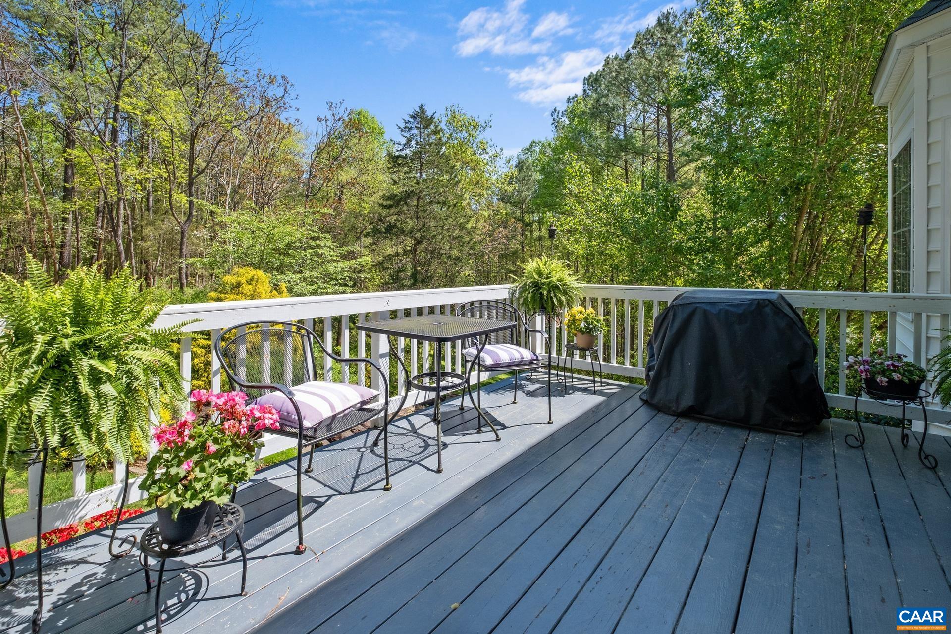 253 COTTONWOOD DR
