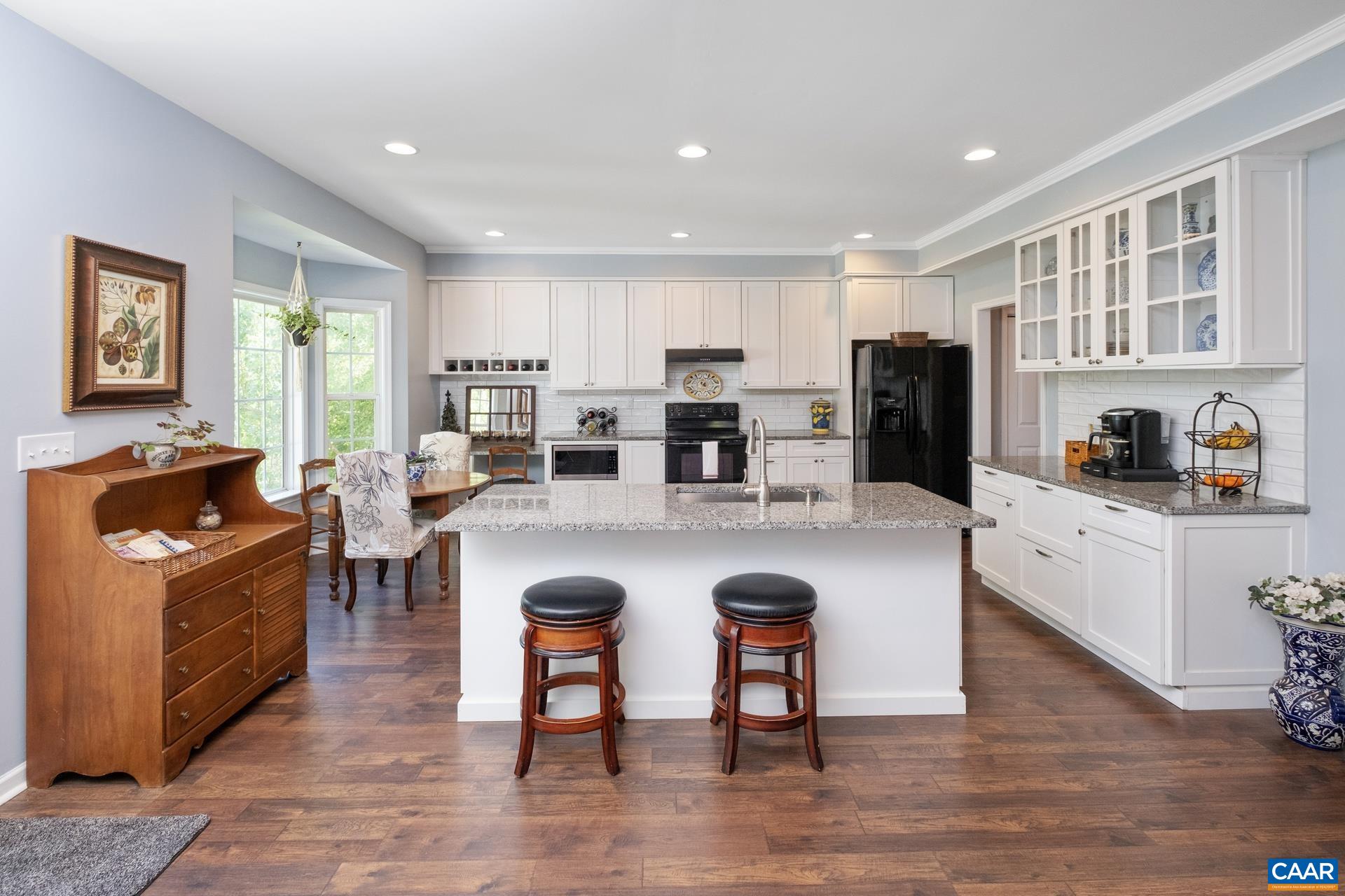 253 COTTONWOOD DR