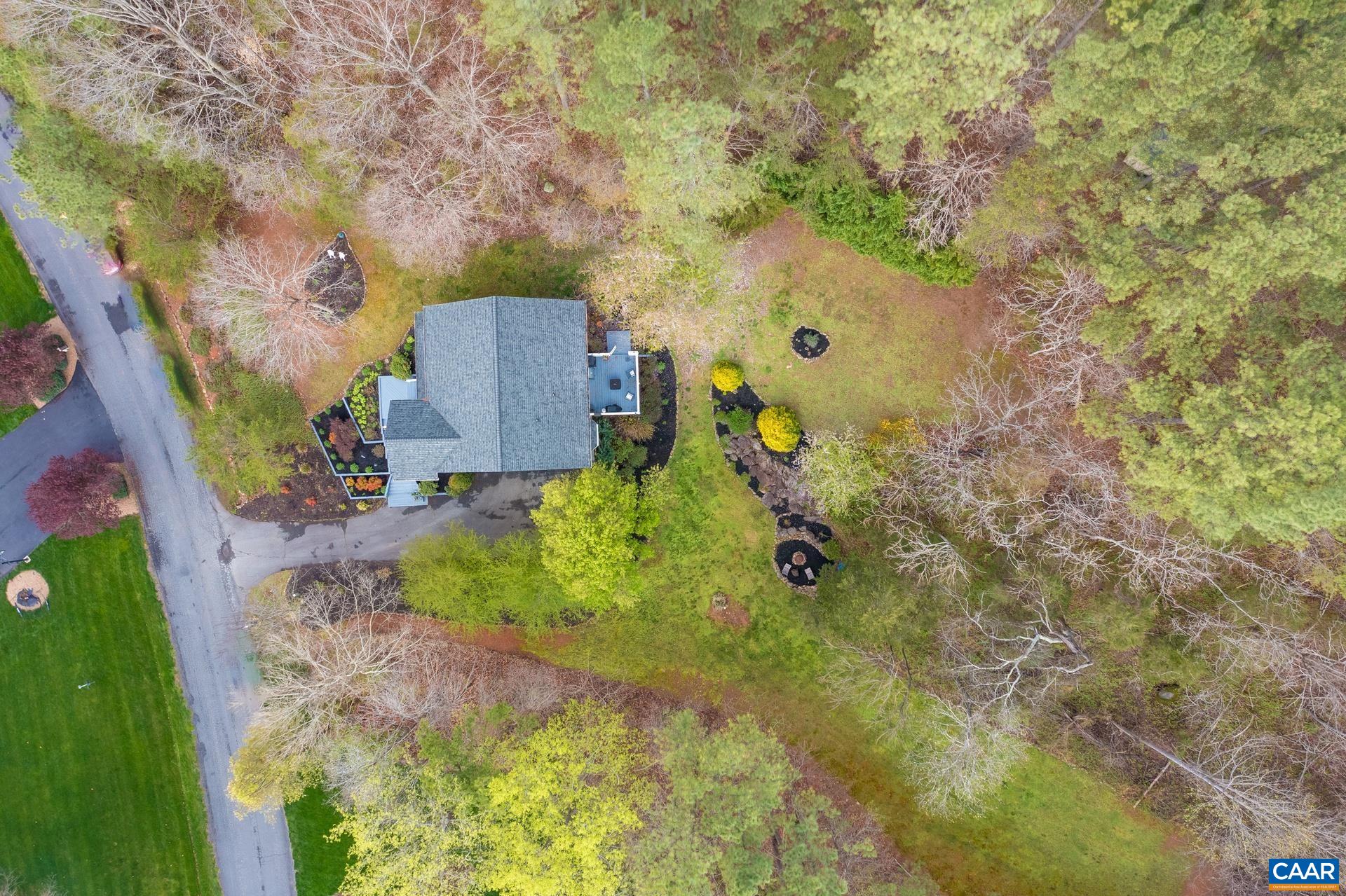 253 COTTONWOOD DR