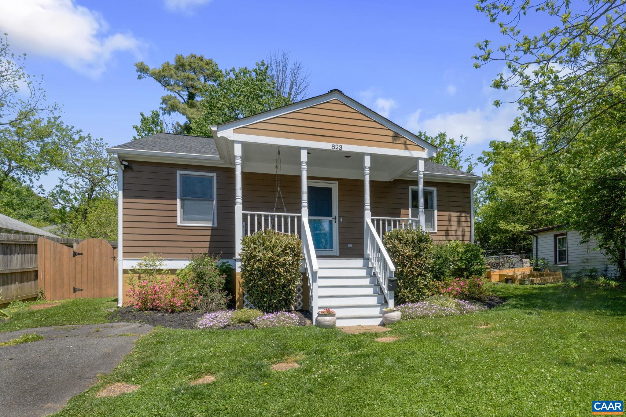 823 BLENHEIM AVE