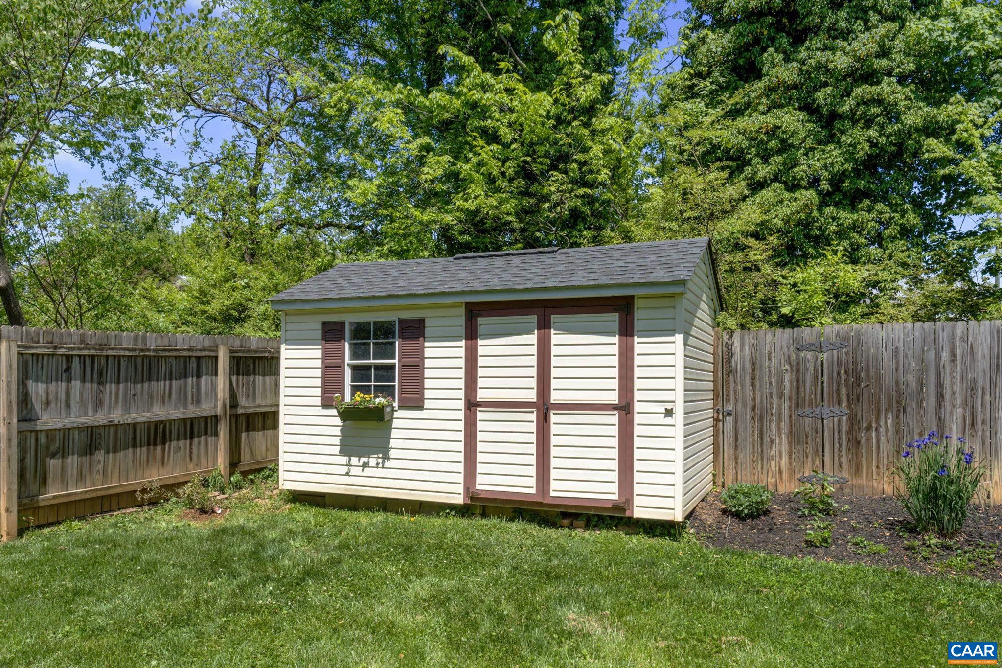 823 BLENHEIM AVE