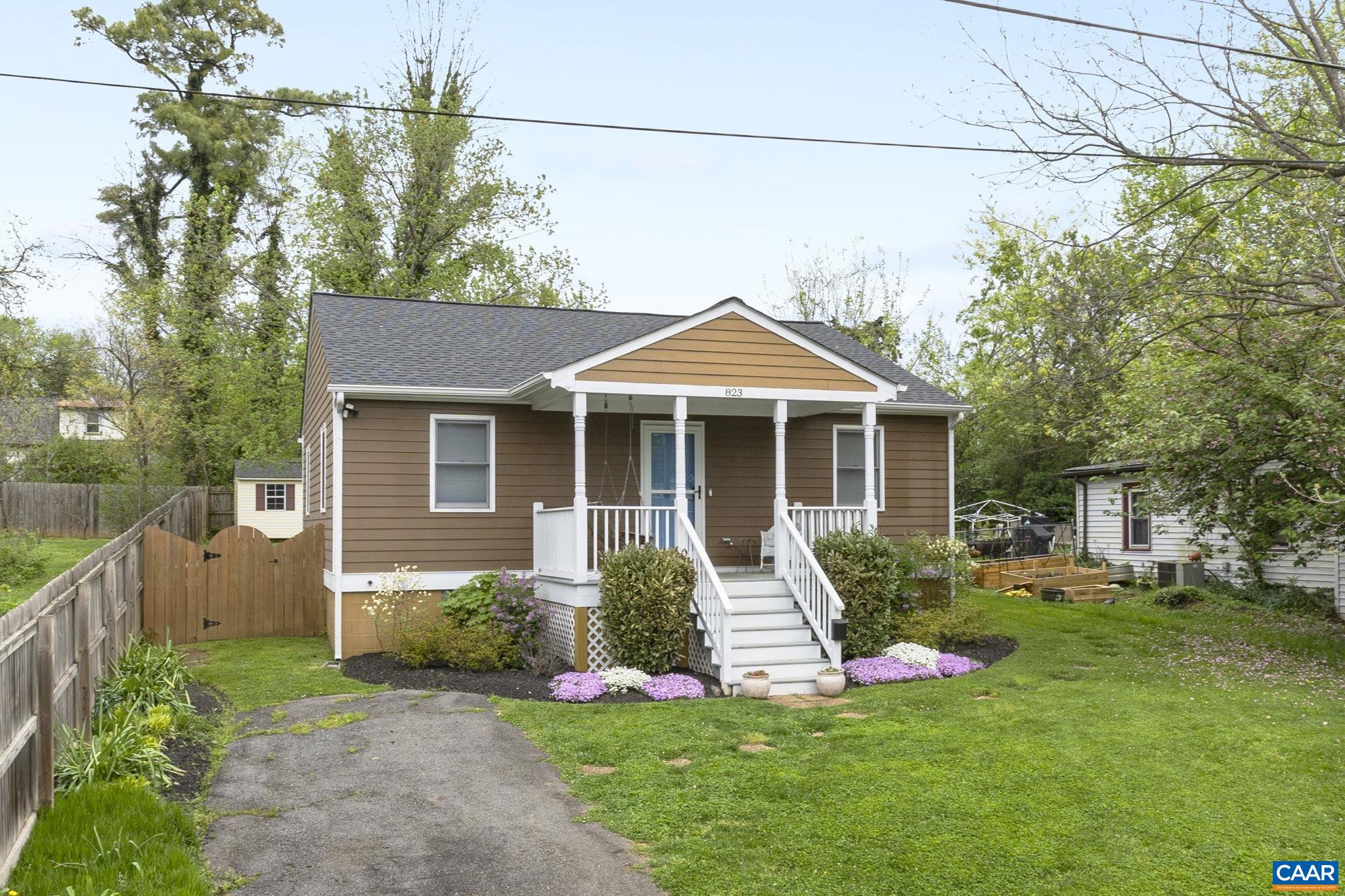 823 BLENHEIM AVE