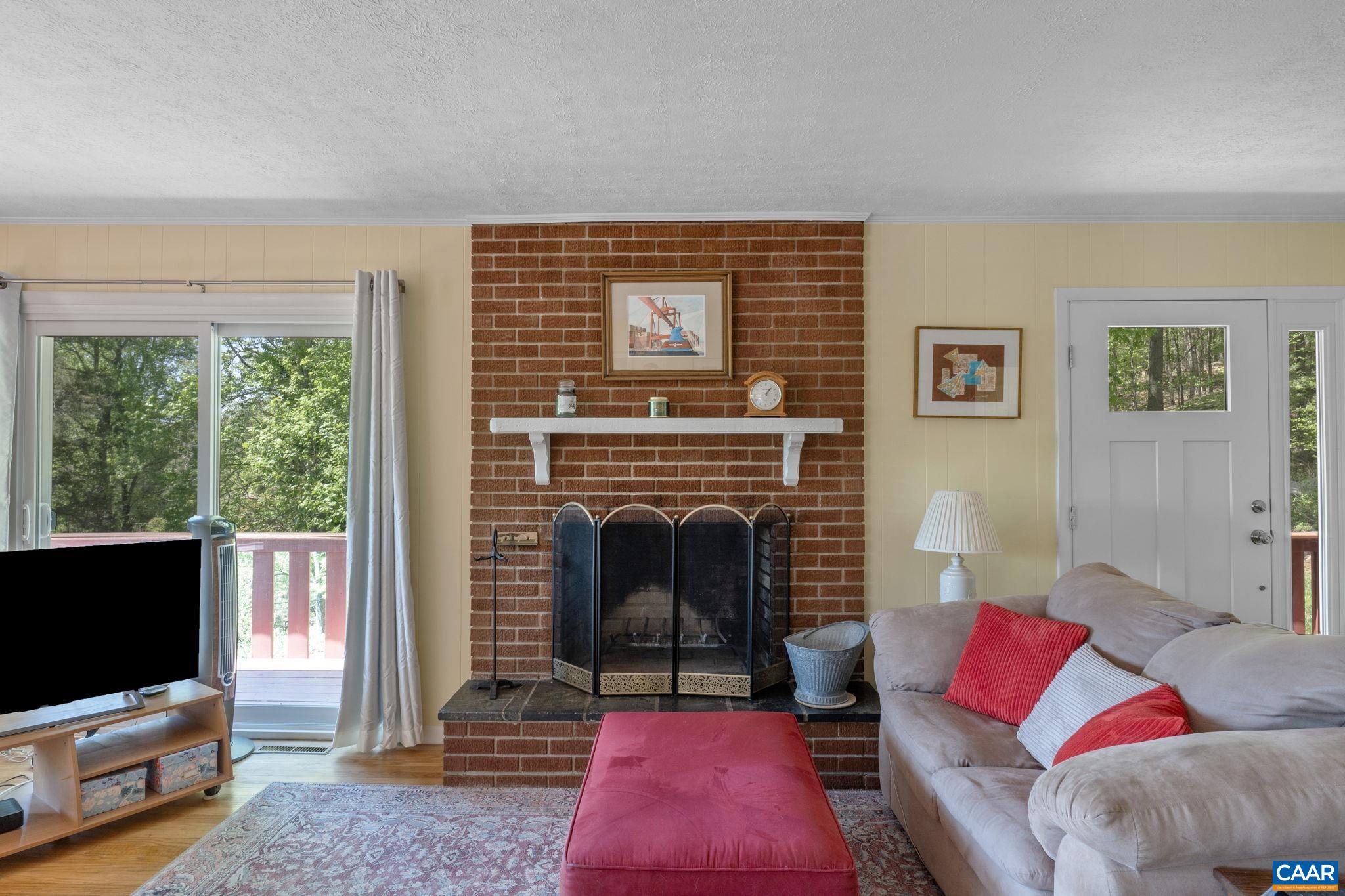 3630 GLENAIRE DR