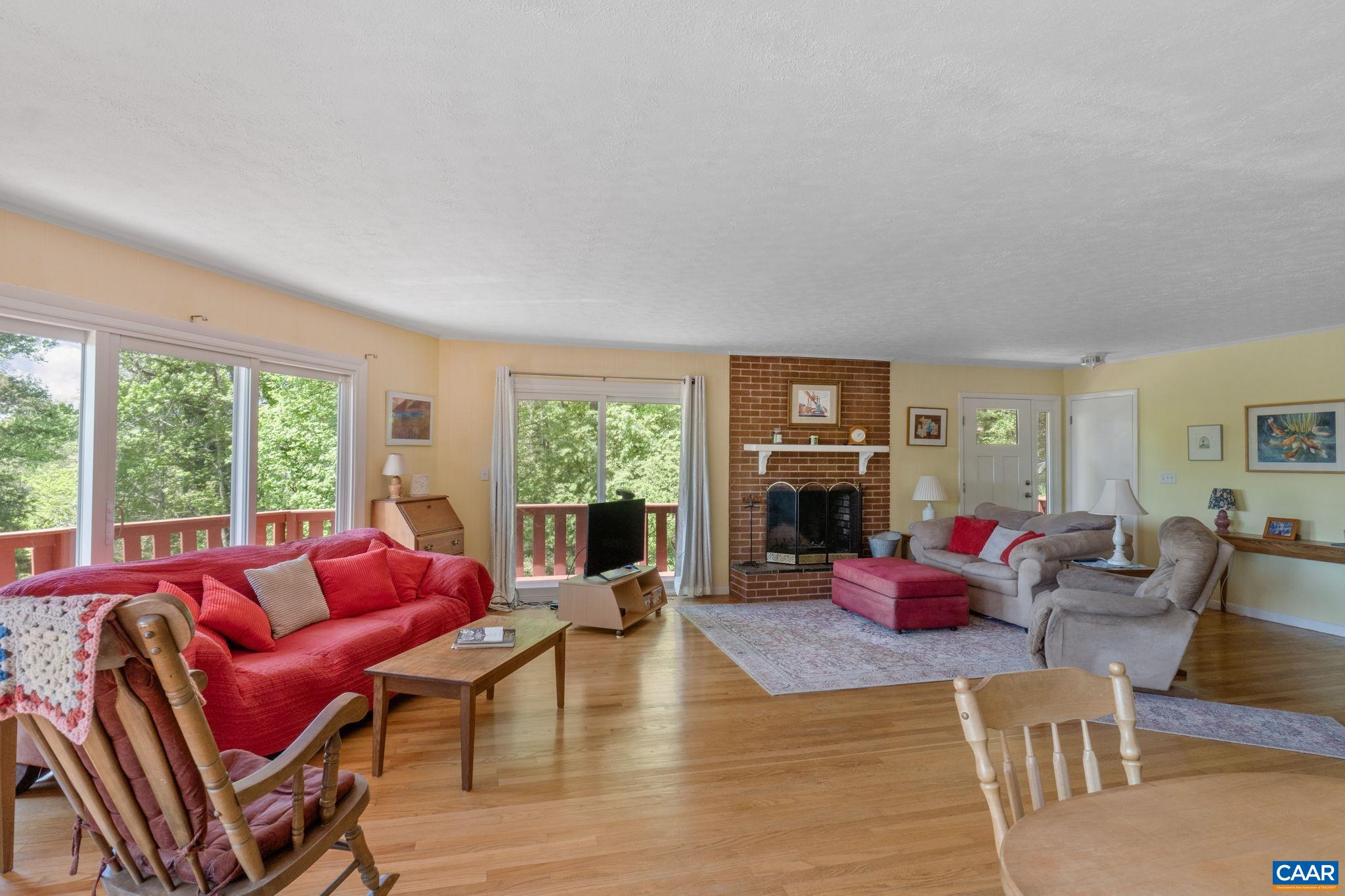 3630 GLENAIRE DR