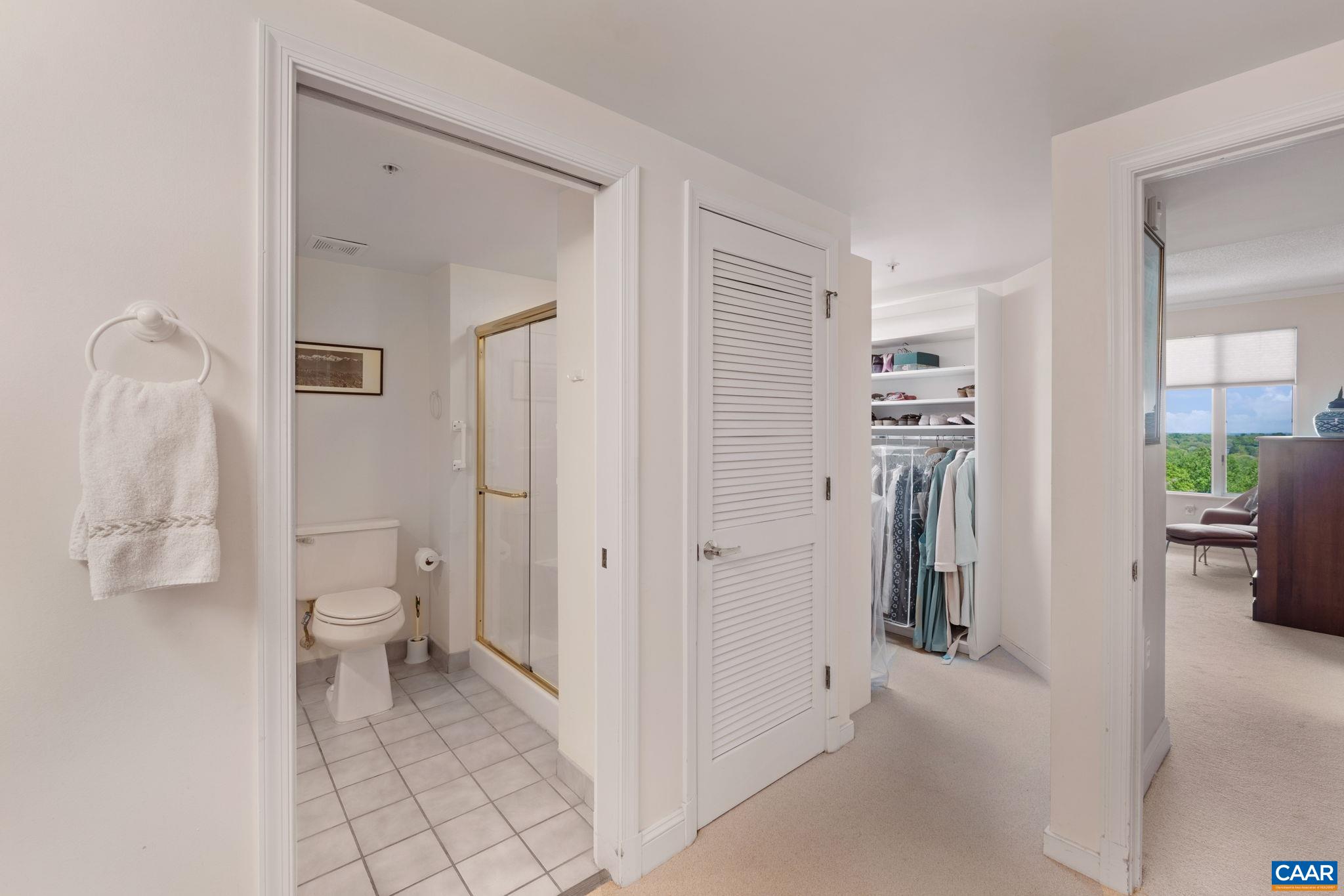 500 CRESTWOOD DR Unit: 2508