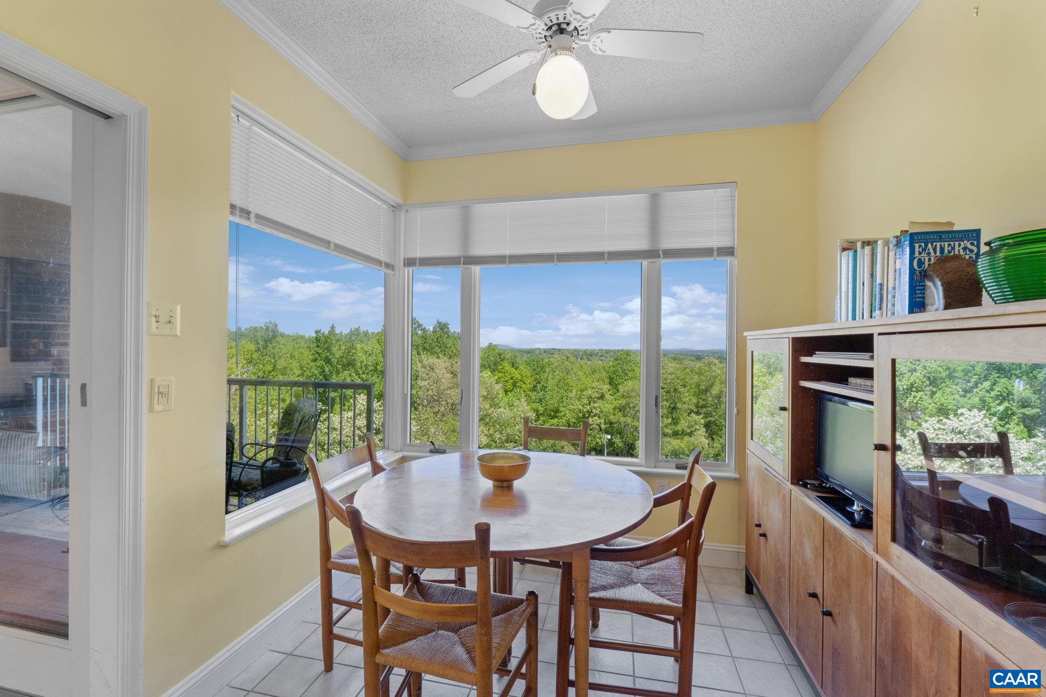 500 CRESTWOOD DR Unit: 2508