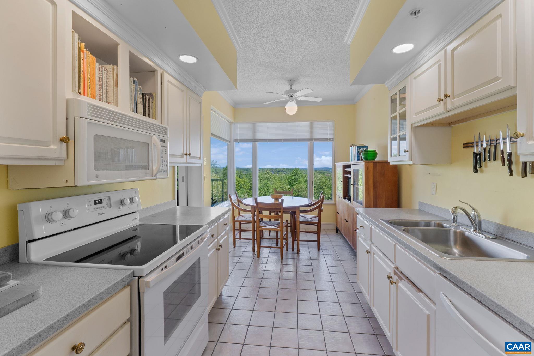 500 CRESTWOOD DR Unit: 2508
