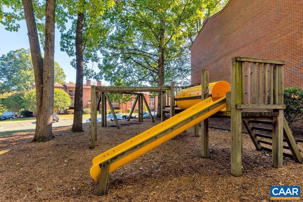 139 GREEN TURTLE LN Unit: 6