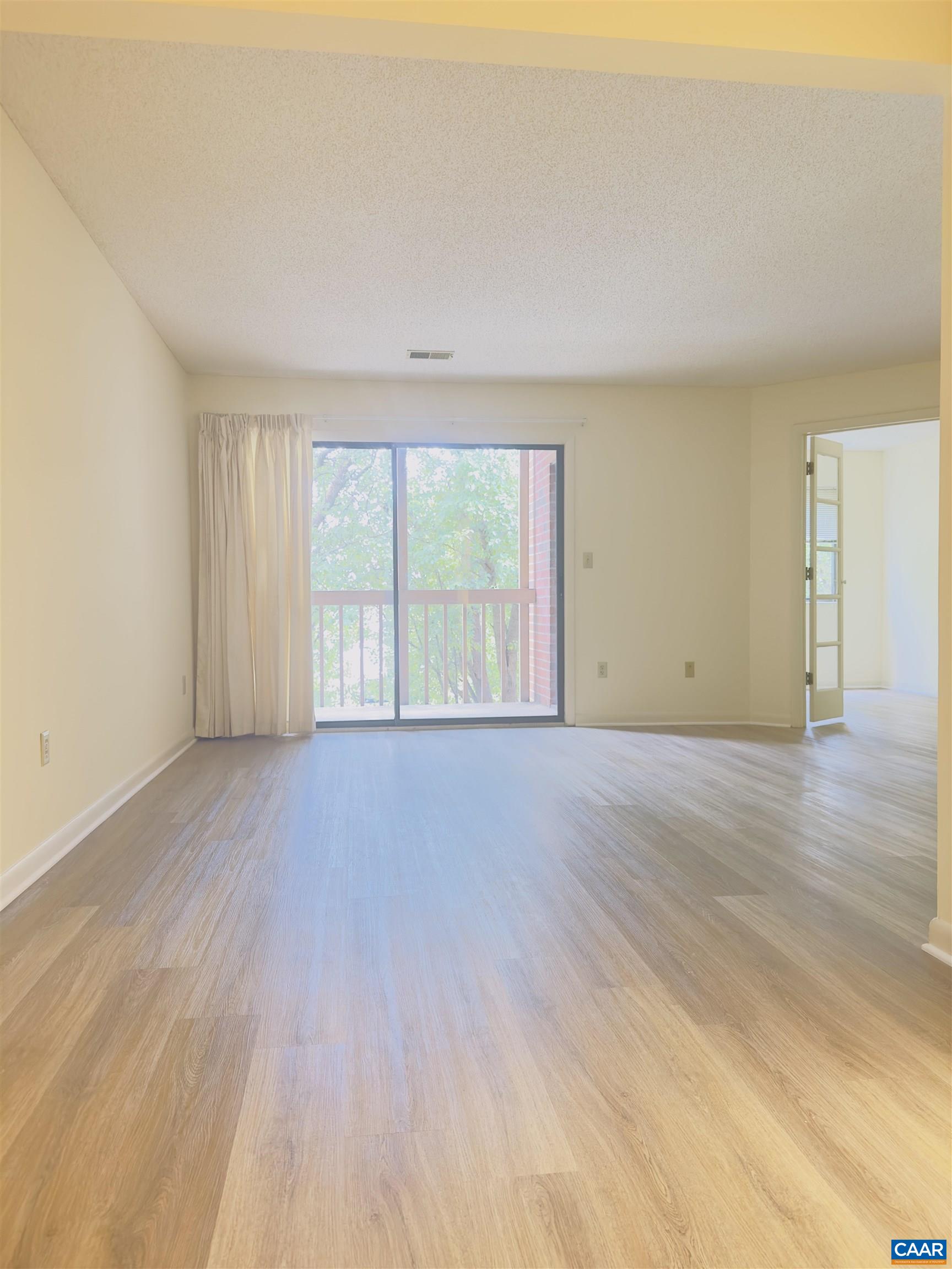 139 GREEN TURTLE LN Unit: 6