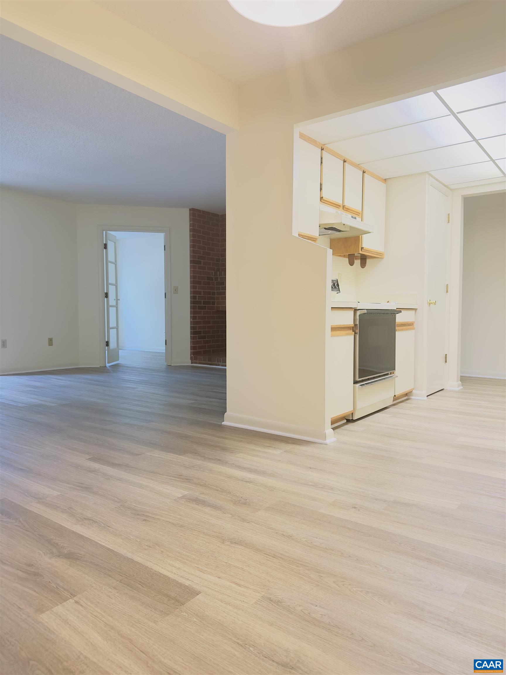 139 GREEN TURTLE LN Unit: 6