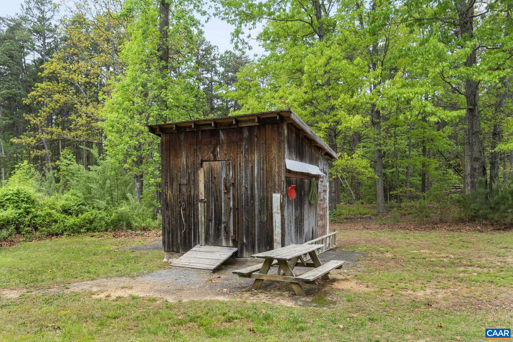 2015 ROLLING CREEK LN