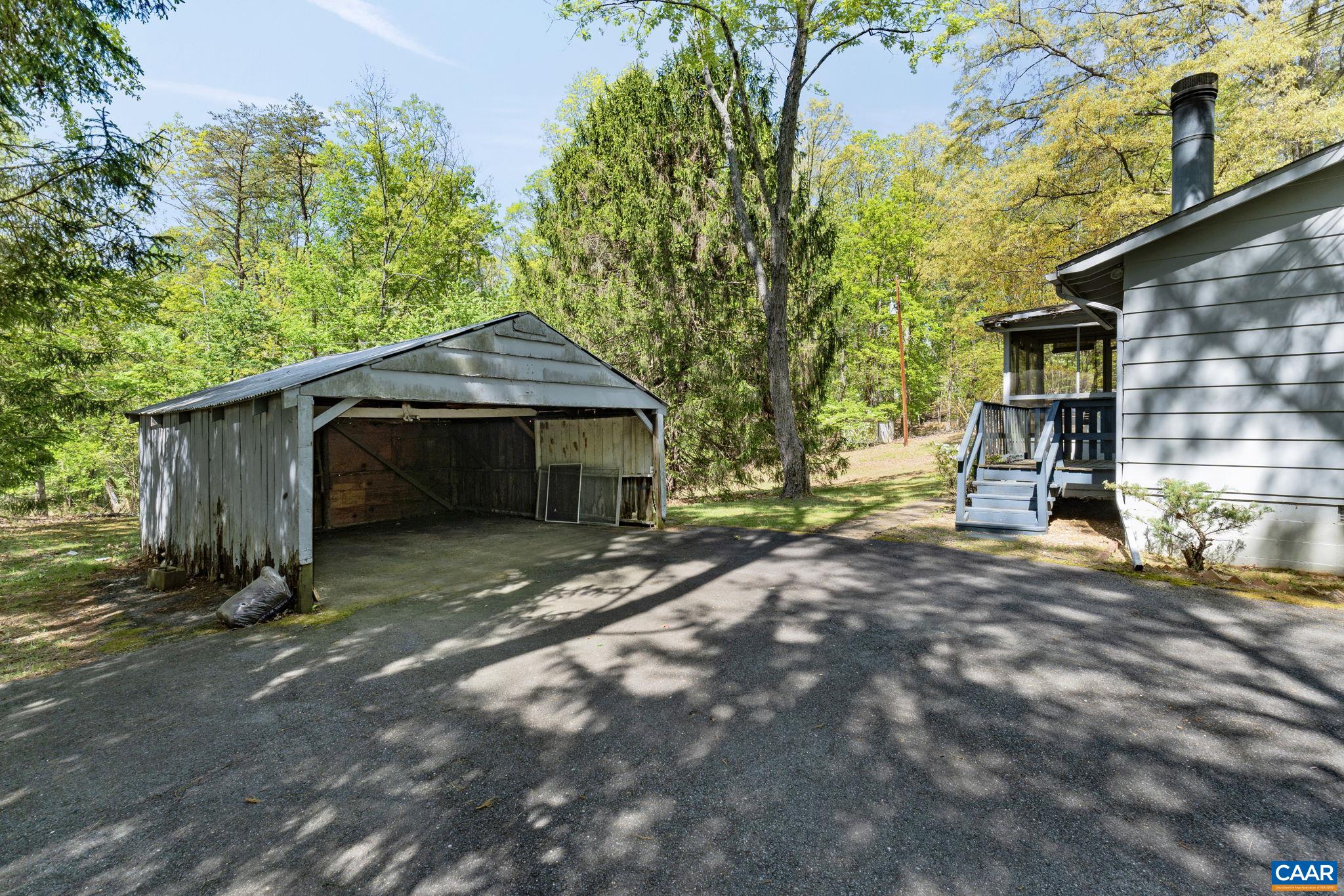 2630 WHITE MOUNTAIN RD