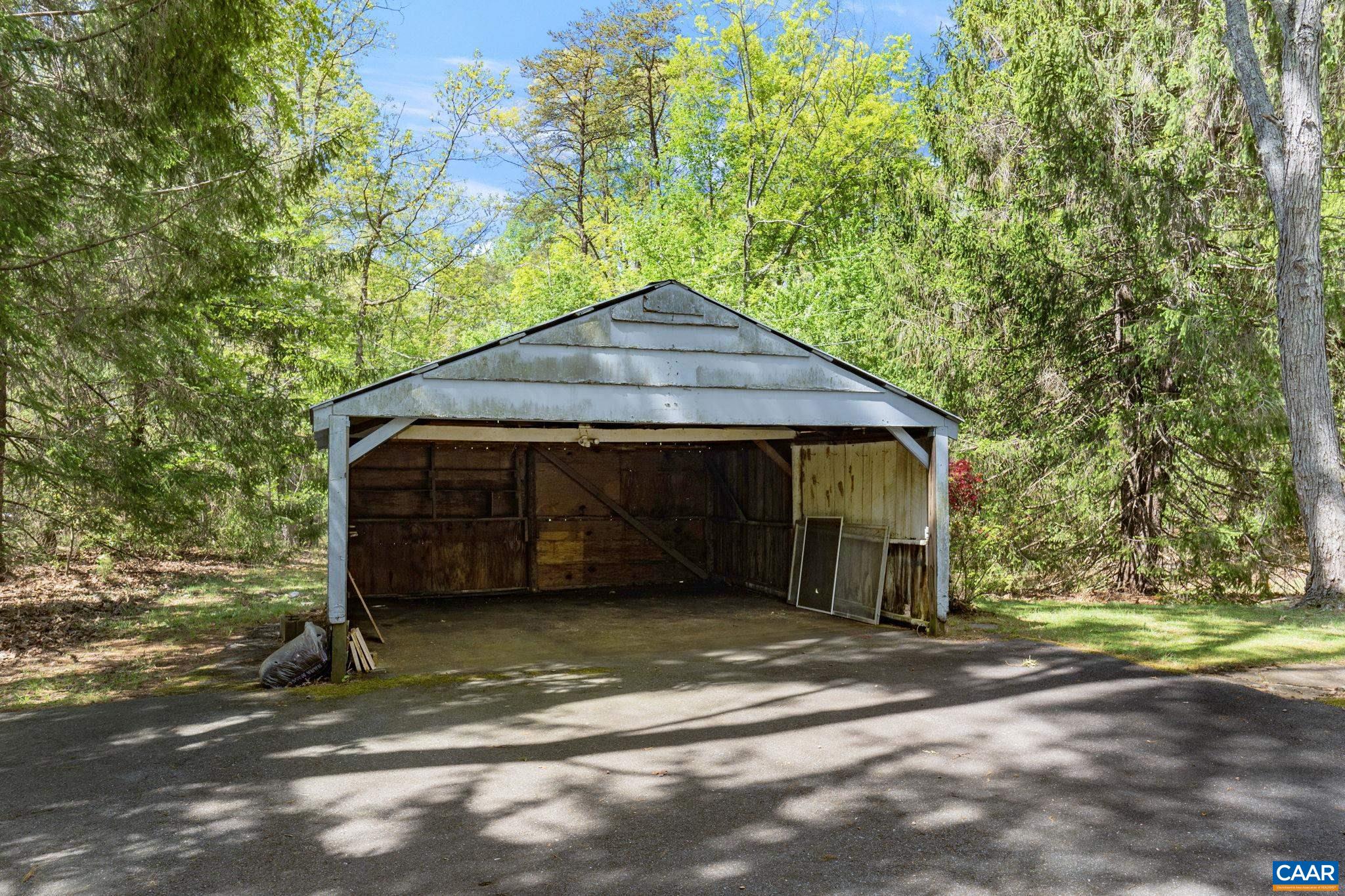 2630 WHITE MOUNTAIN RD