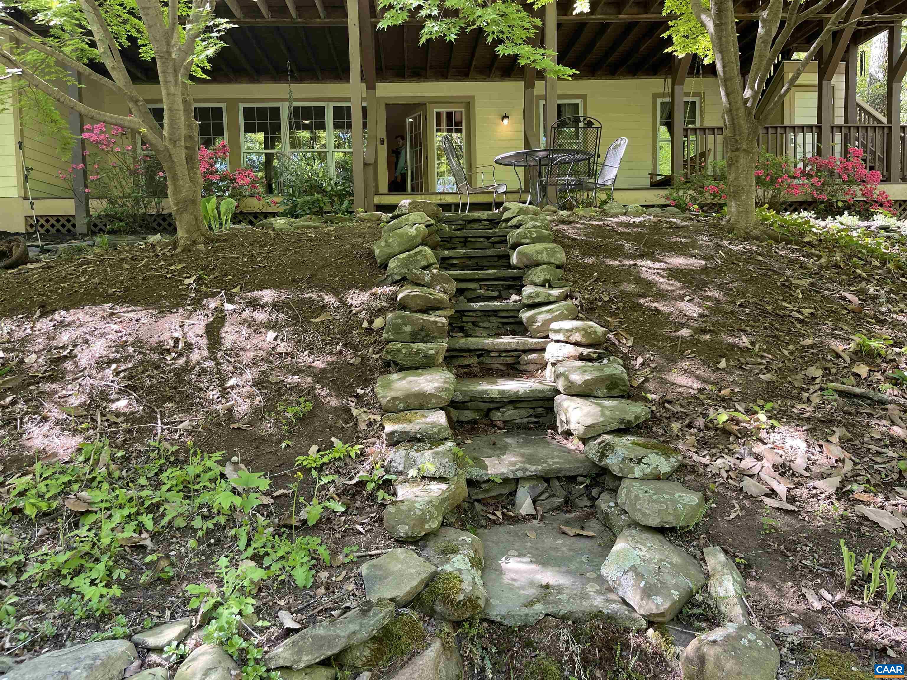 37 GRAY SQUIRREL LN