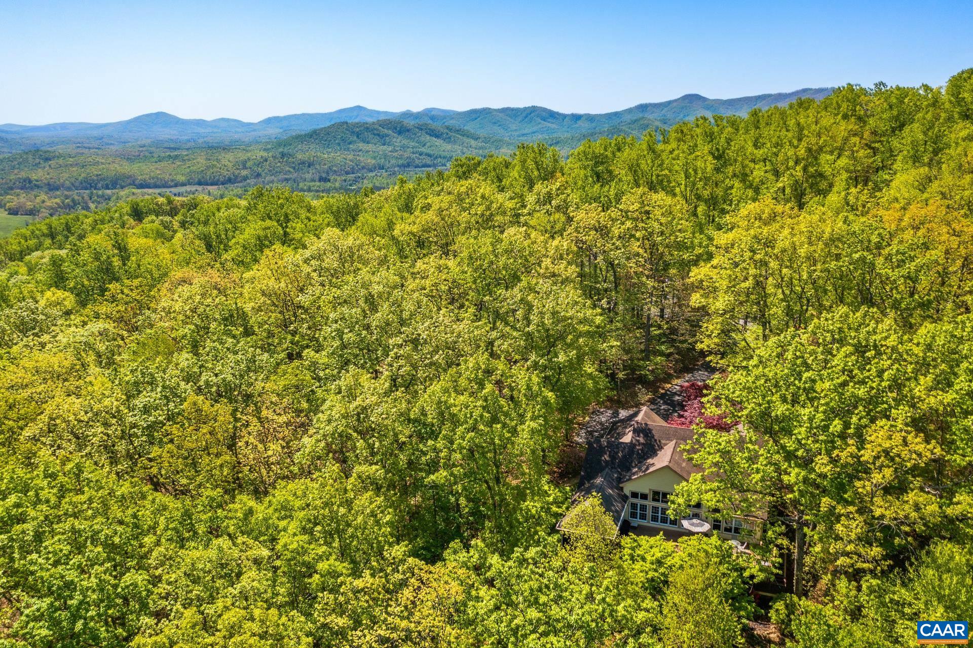 37 GRAY SQUIRREL LN