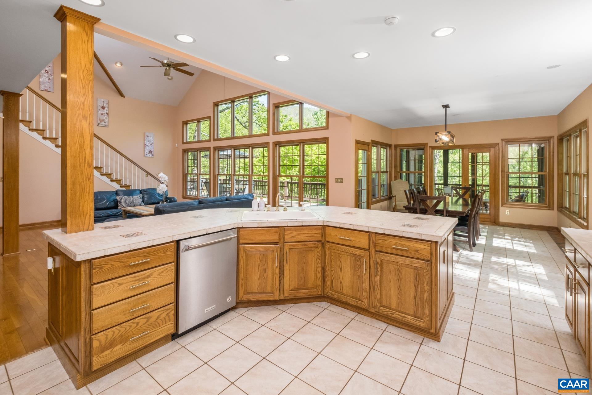 37 GRAY SQUIRREL LN