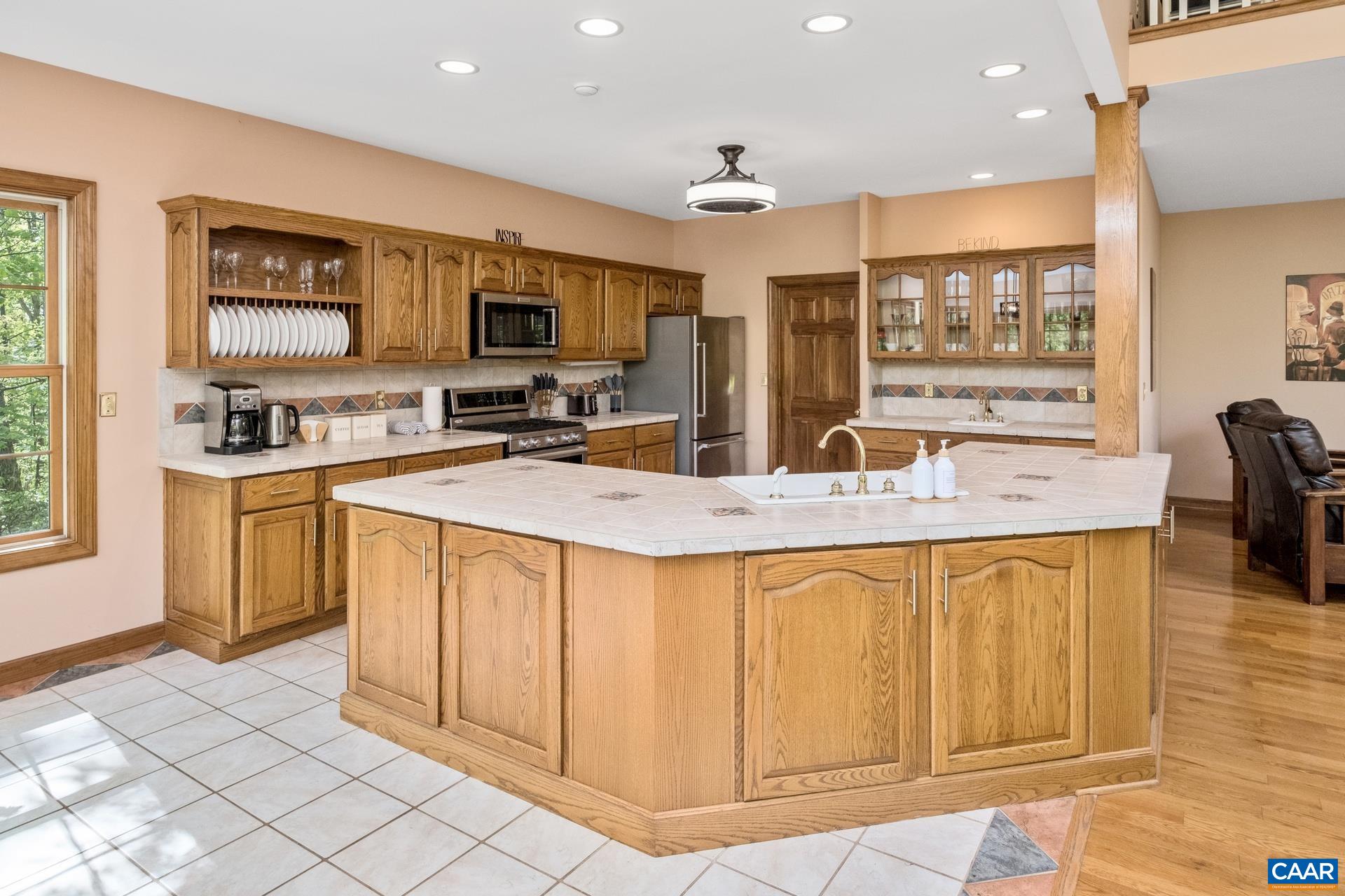 37 GRAY SQUIRREL LN
