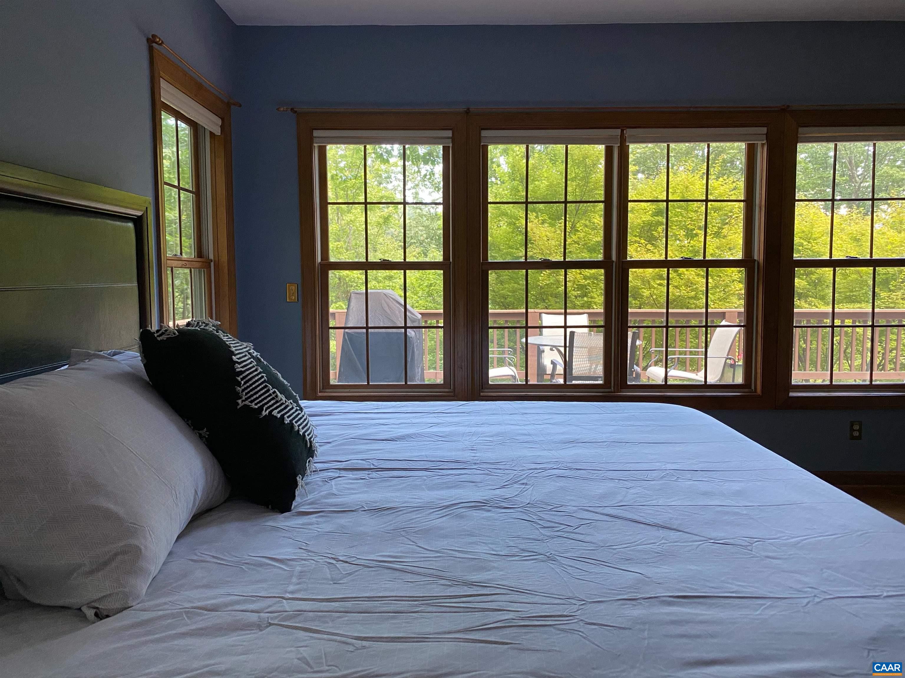 37 GRAY SQUIRREL LN