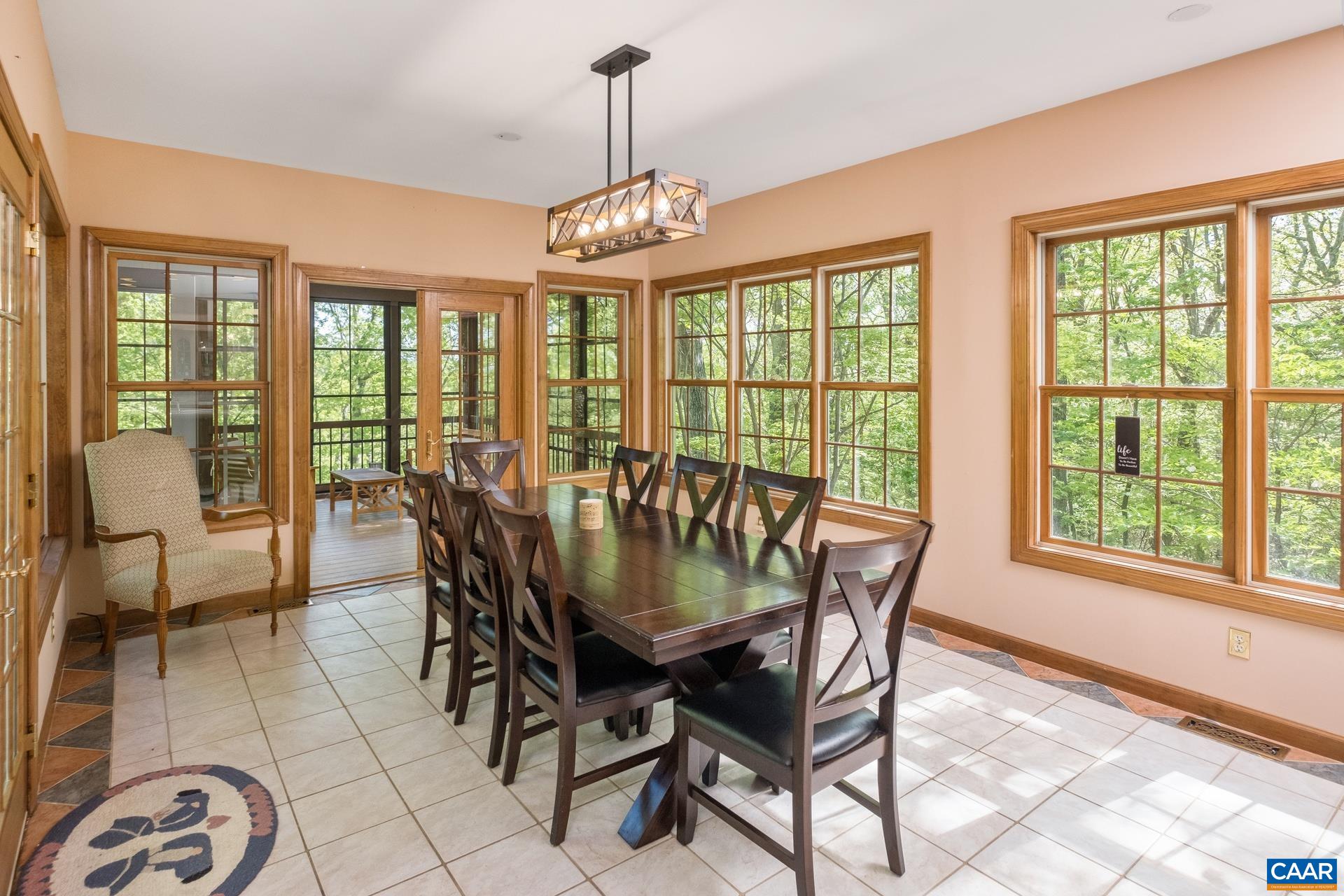 37 GRAY SQUIRREL LN