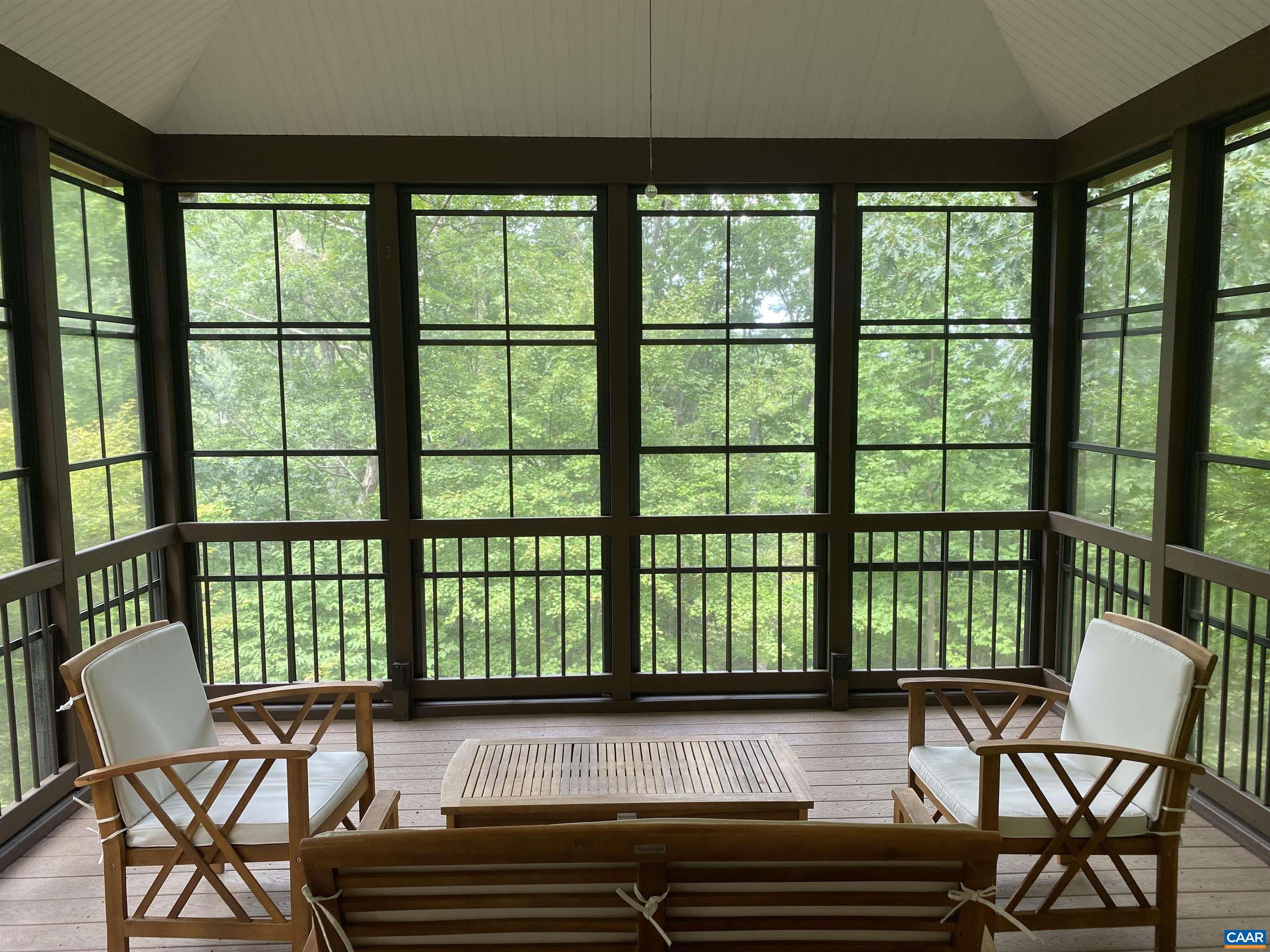 37 GRAY SQUIRREL LN