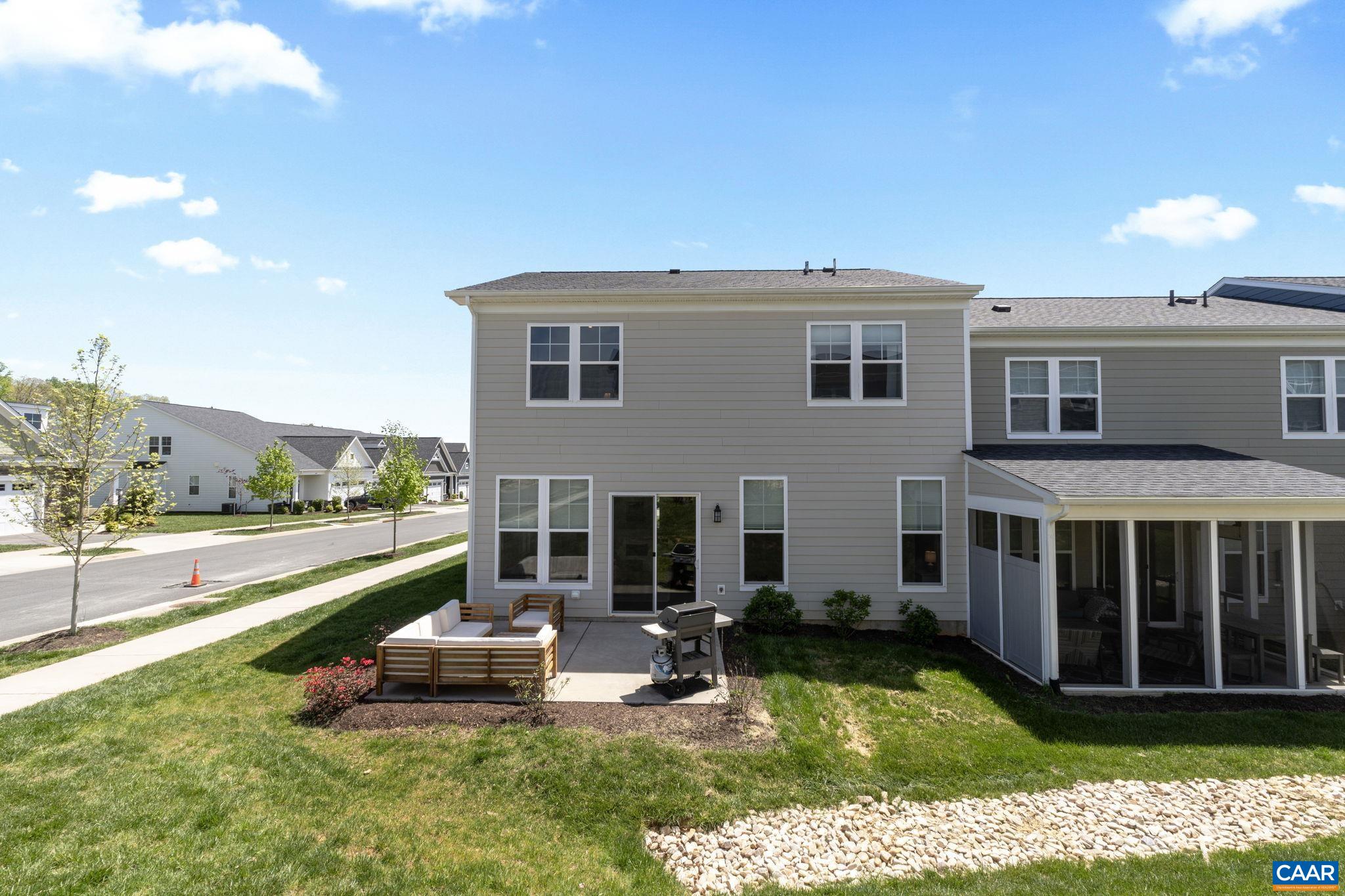 2006 DUNWOOD DR