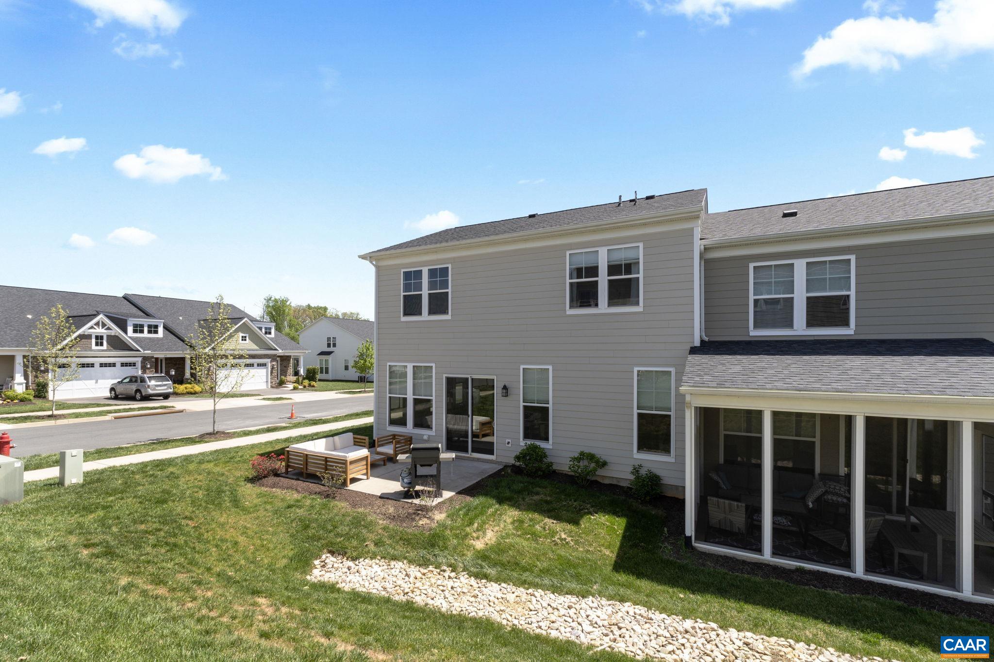 2006 DUNWOOD DR
