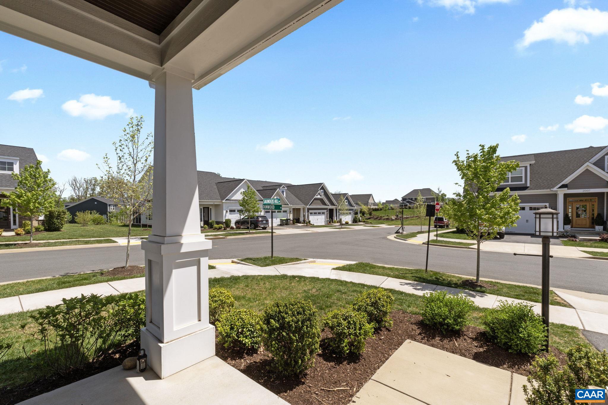 2006 DUNWOOD DR