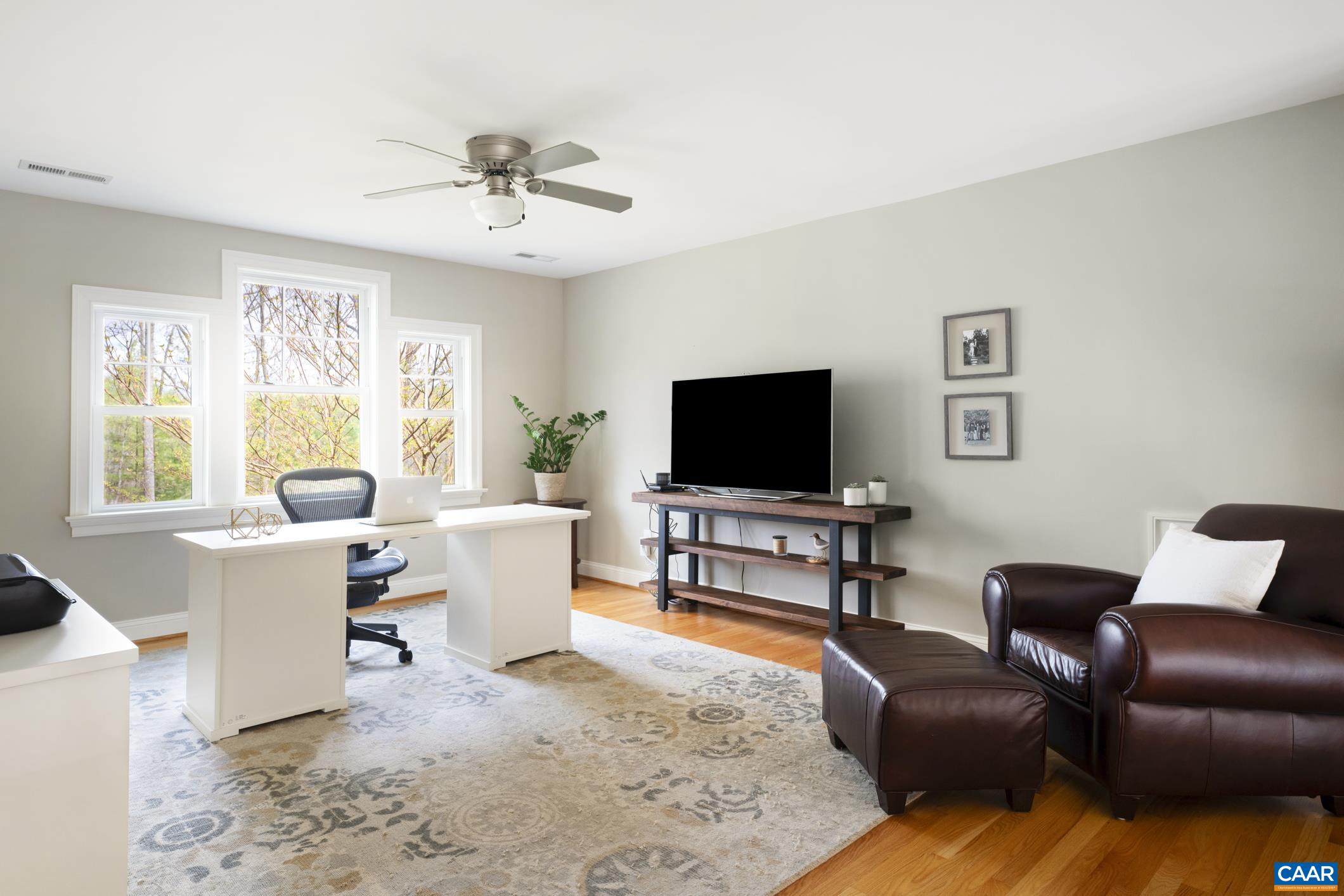 346 SIENNA LN