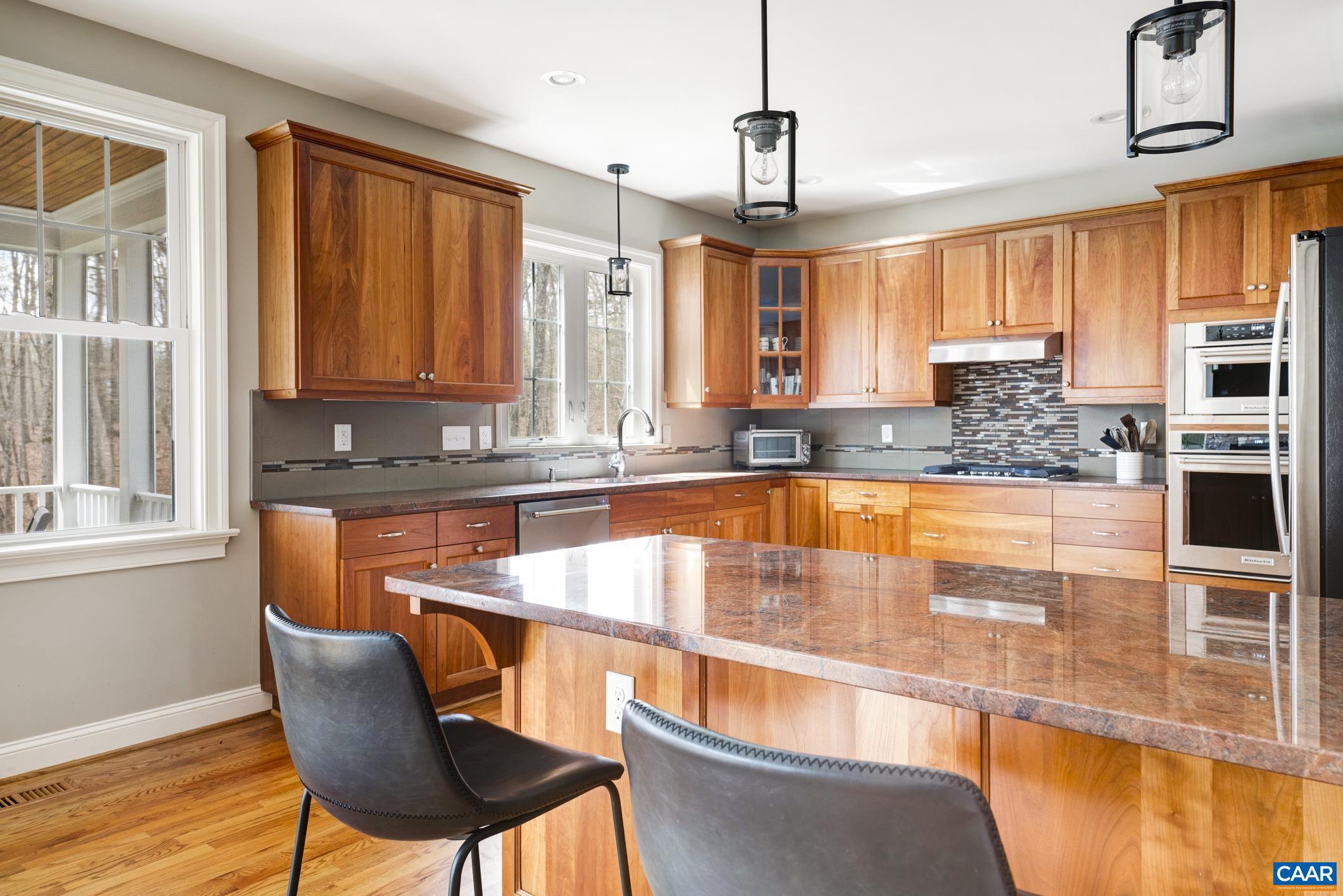 346 SIENNA LN