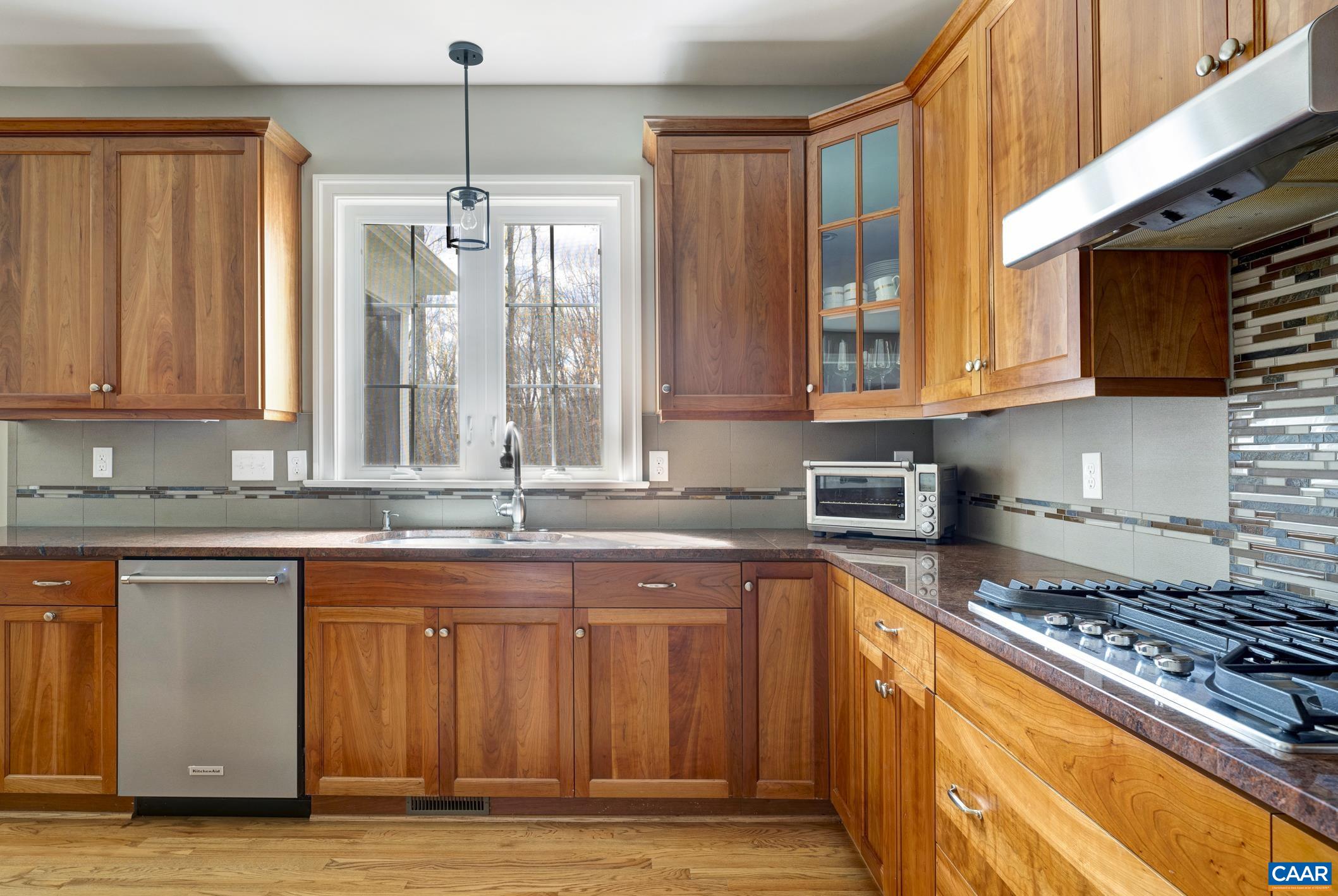 346 SIENNA LN
