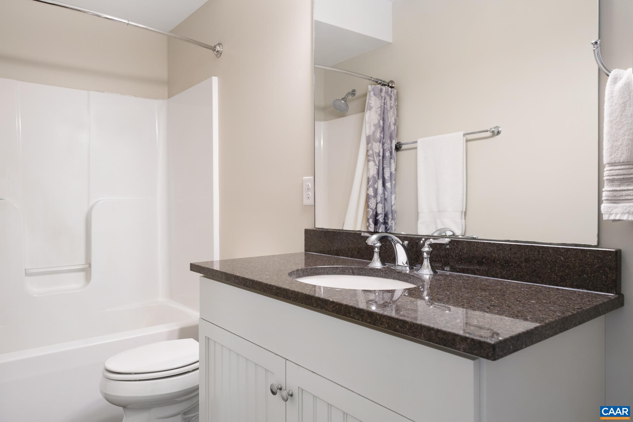 346 SIENNA LN