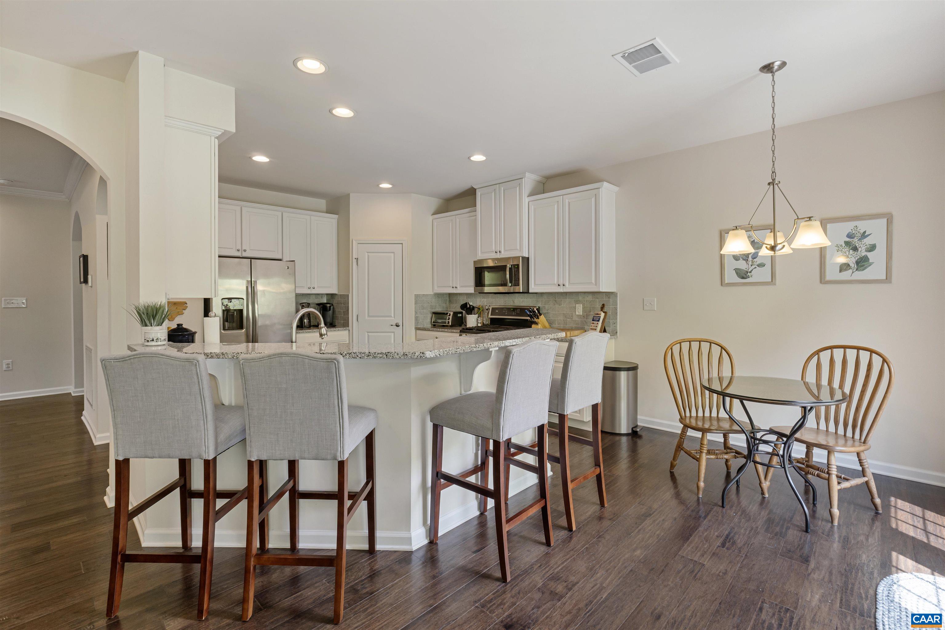 1252 DELPHI LN