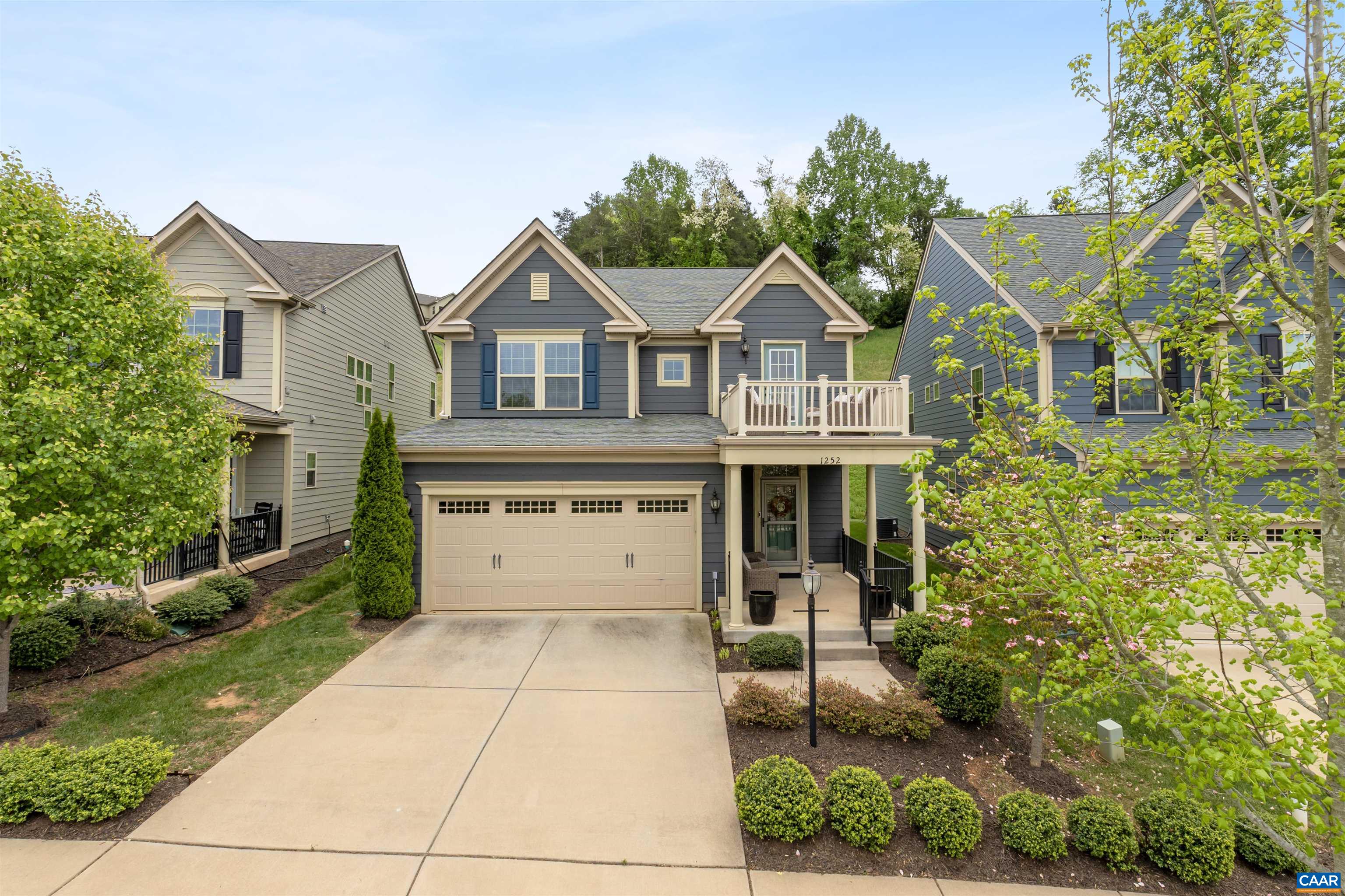 1252 DELPHI LN