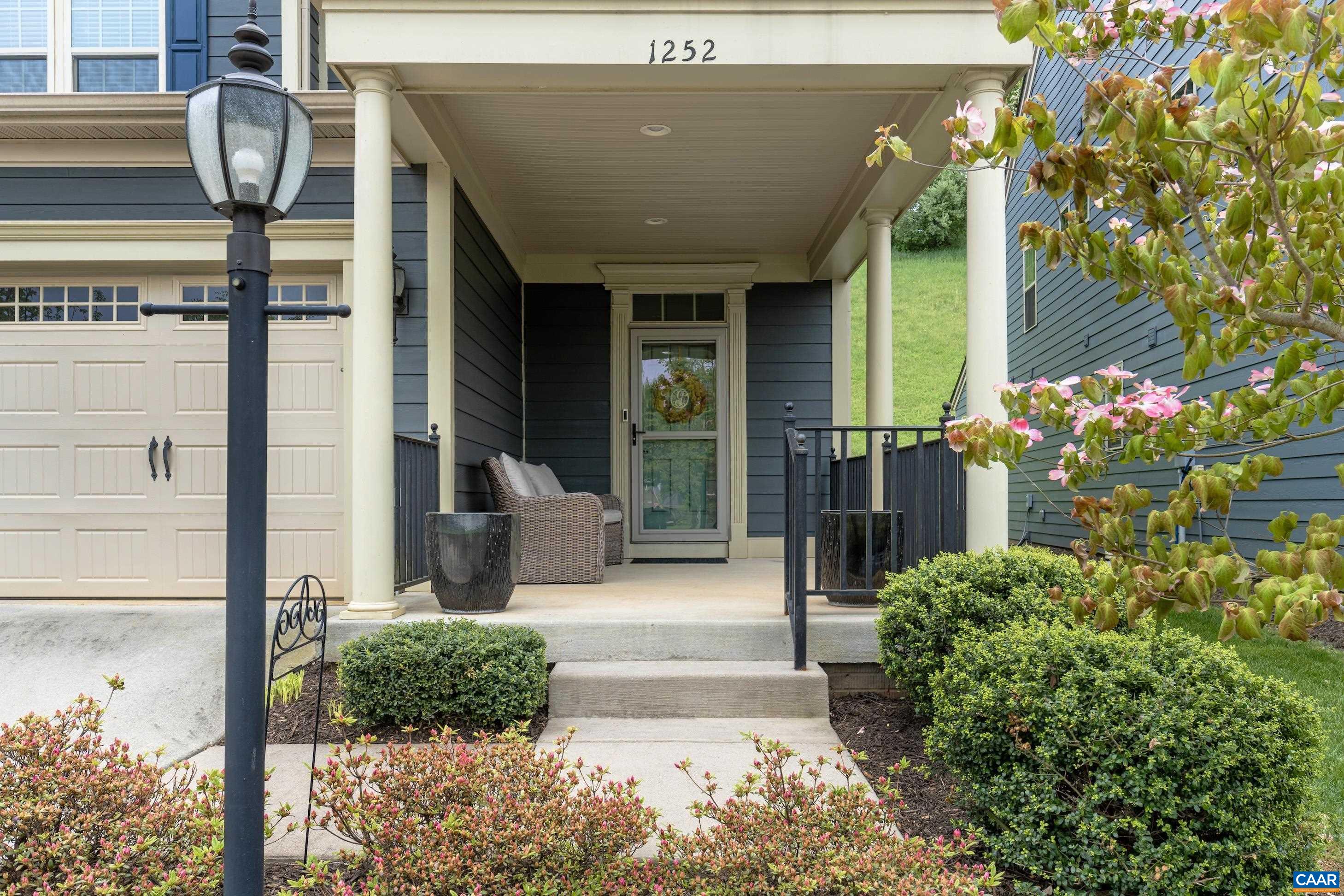 1252 DELPHI LN