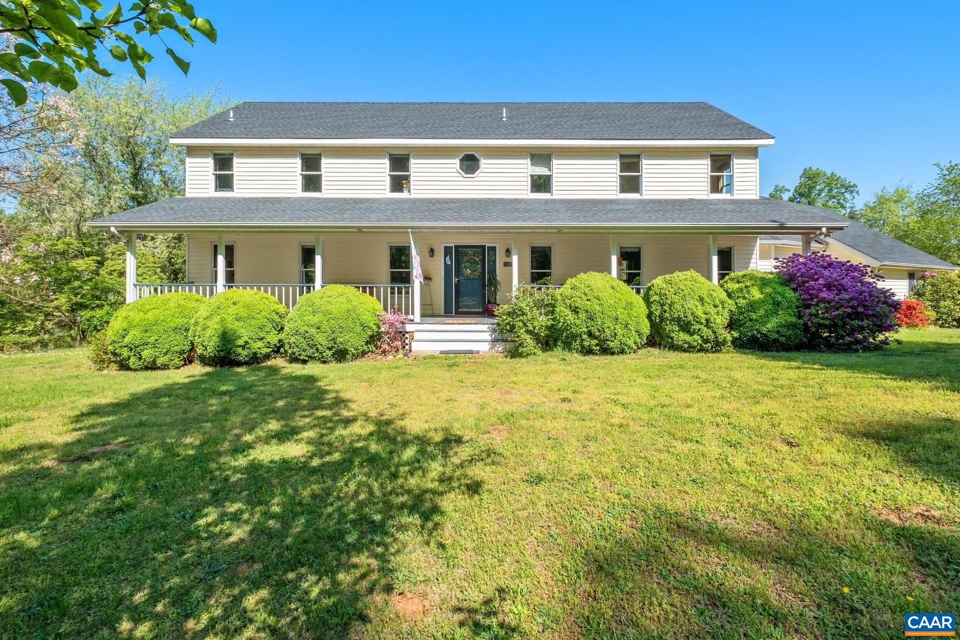 526 BOX HOLLY LN