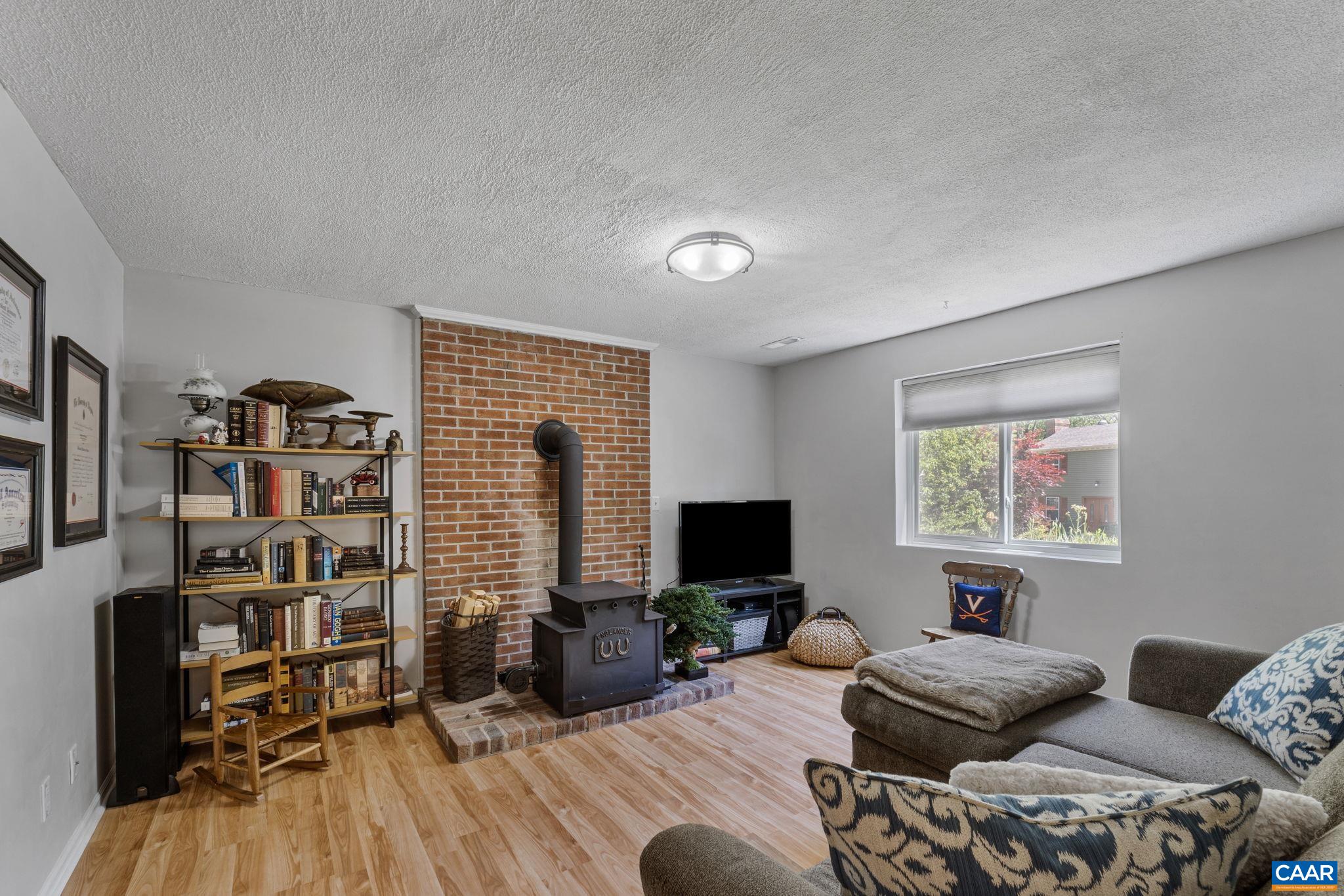 103 SHALE PL