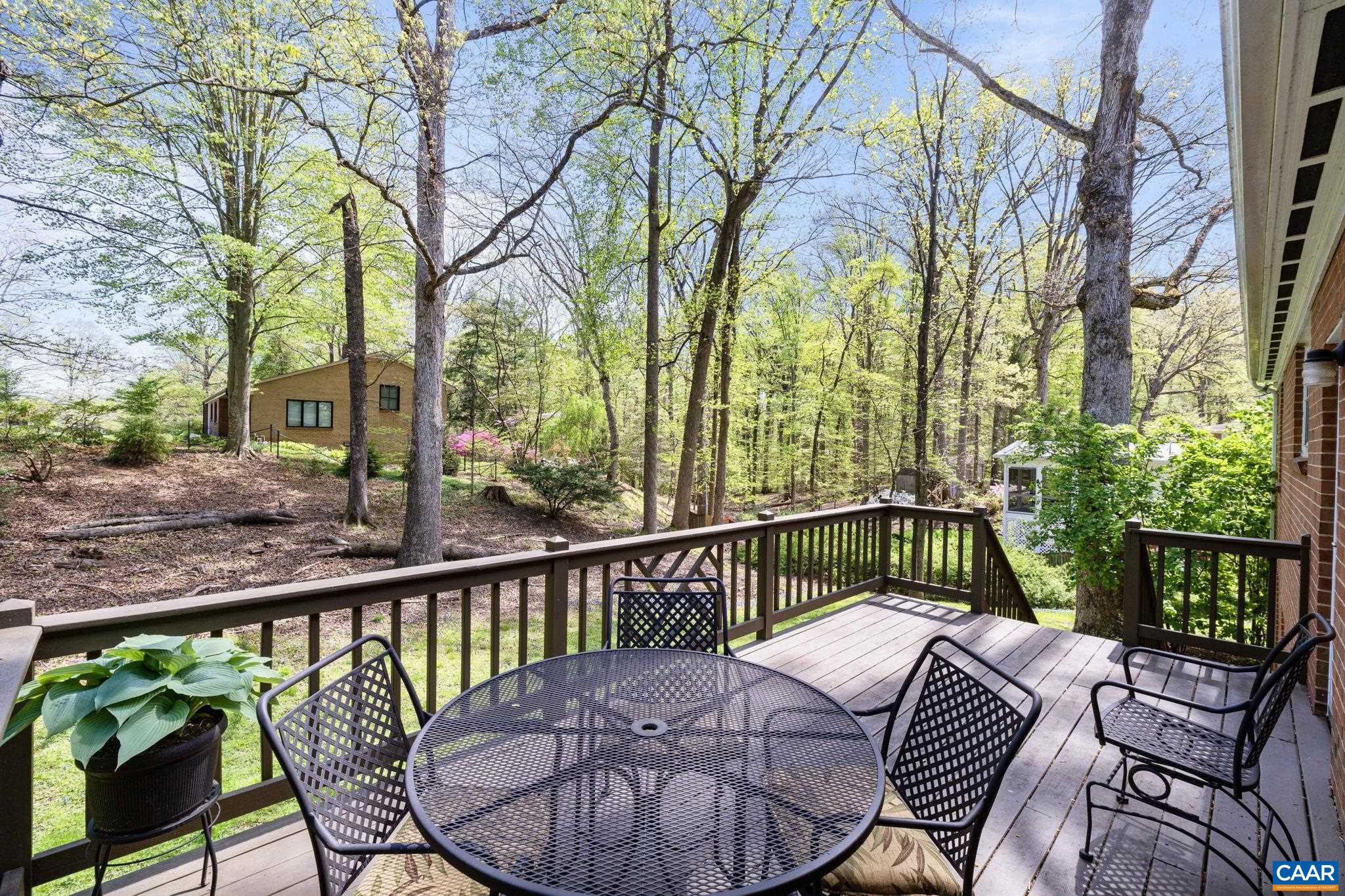 1722 YORKTOWN DR