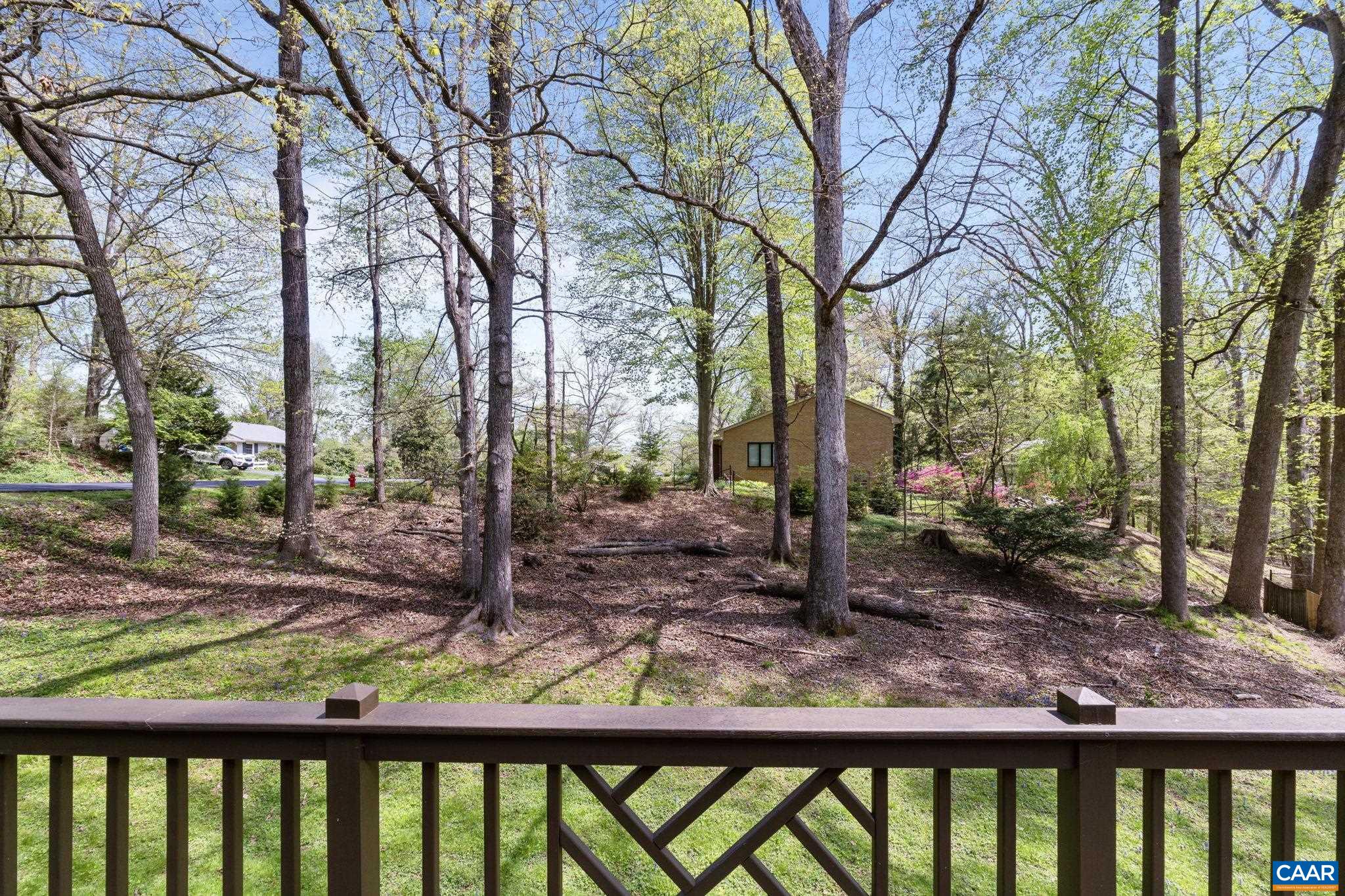 1722 YORKTOWN DR