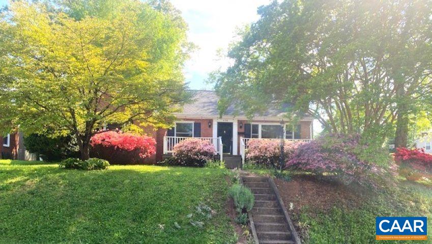 428 MOSELEY DR