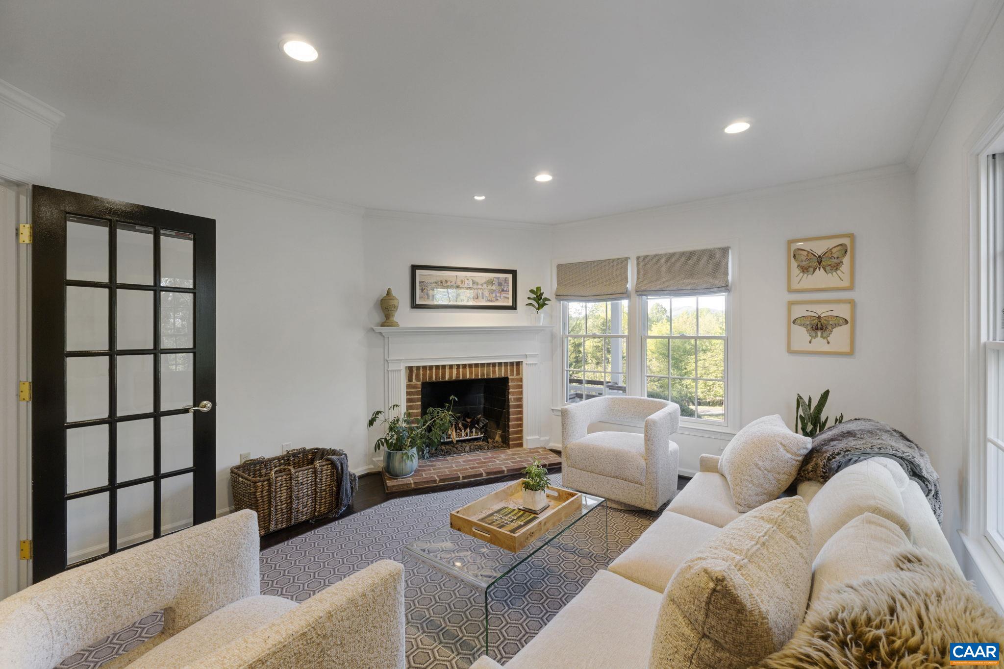 1636 FRANKLIN DR